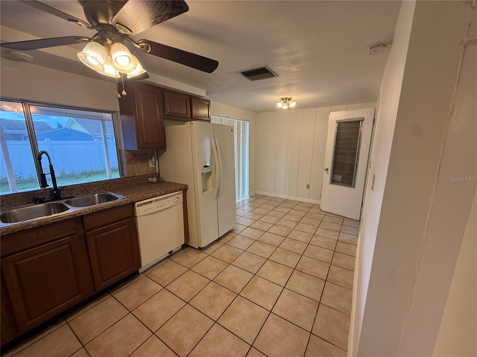 Image 12 of 18 For 3525 Springfield Drive