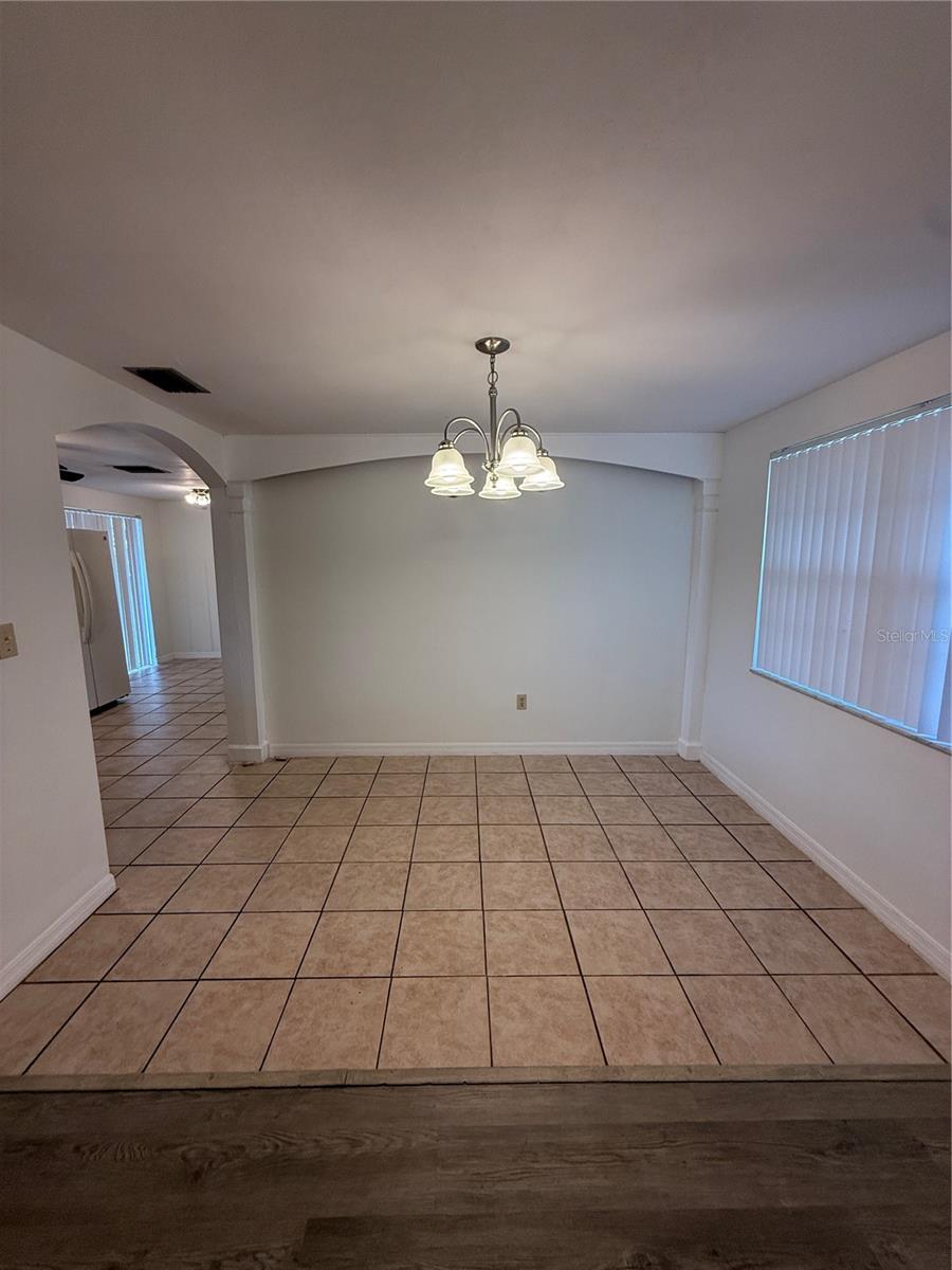 Image 9 of 18 For 3525 Springfield Drive