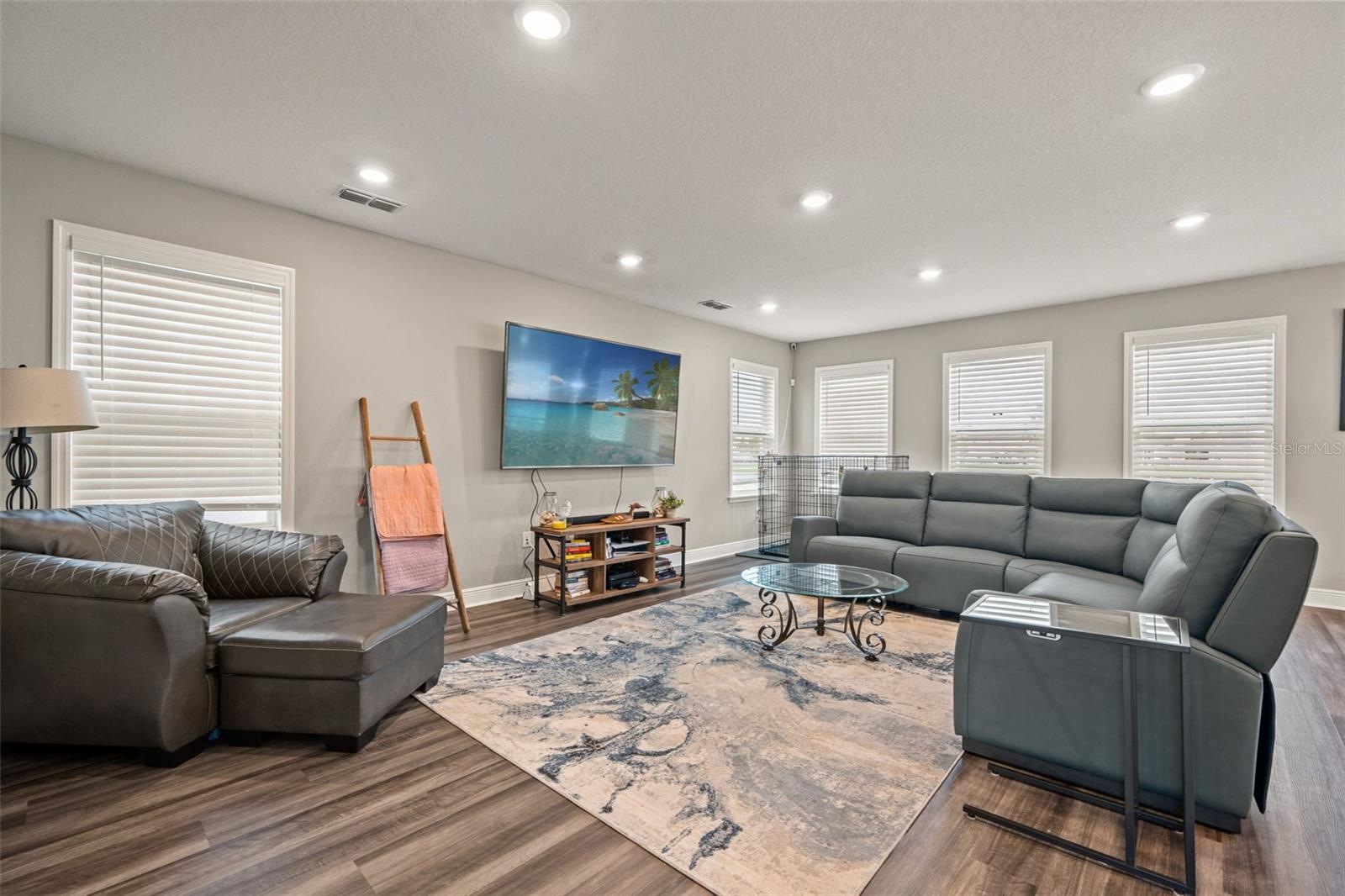 Image 10 of 100 For 8235 Abby Brooks Circle