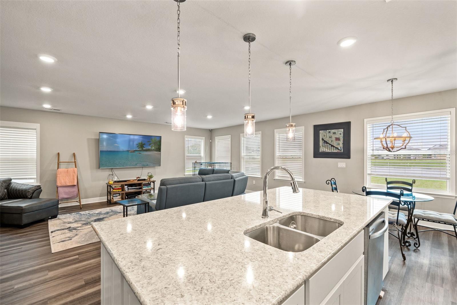 Image 18 of 100 For 8235 Abby Brooks Circle