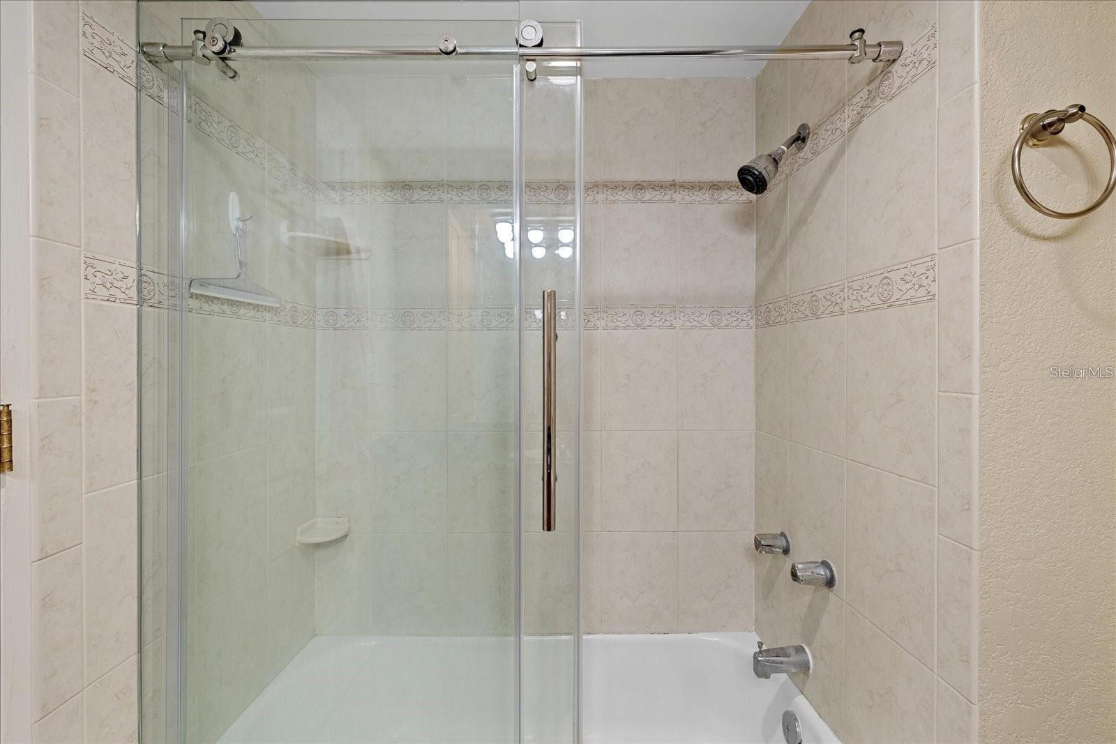 Image 20 of 57 For 880 Mandalay Avenue N1002