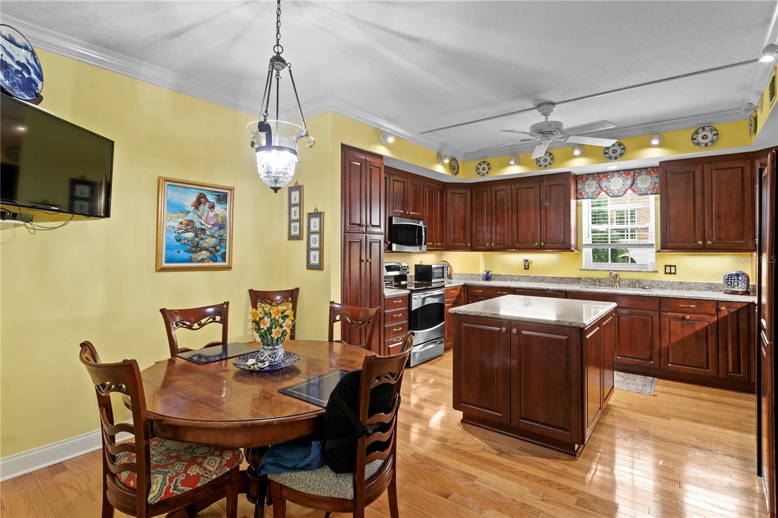 Image 14 of 38 For 1600 Macdill Avenue 204