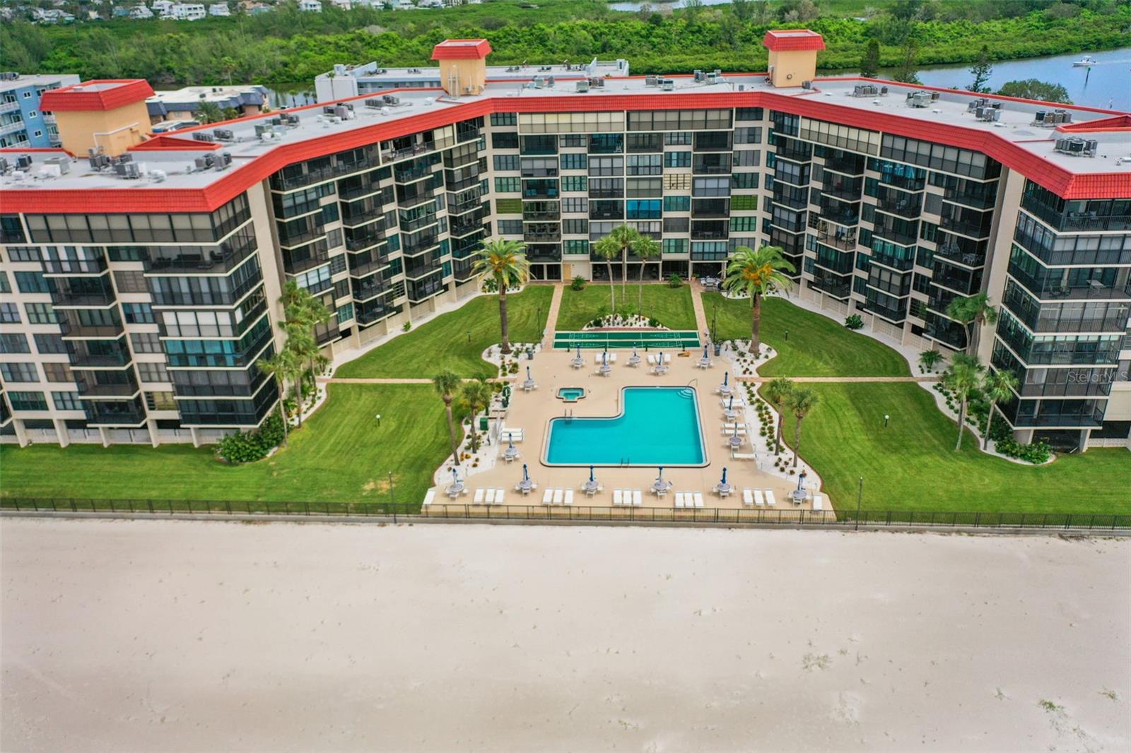 Image 3 of 58 For 18304 Gulf Boulevard 217