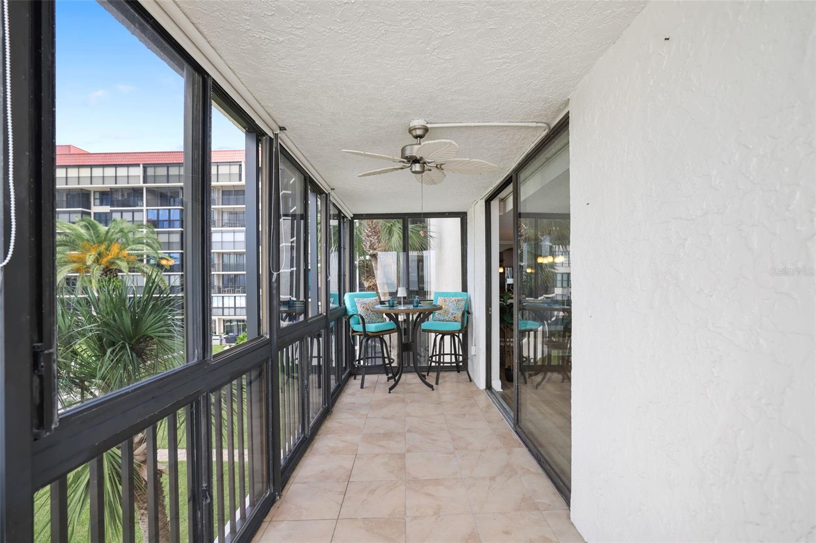 Image 32 of 58 For 18304 Gulf Boulevard 217
