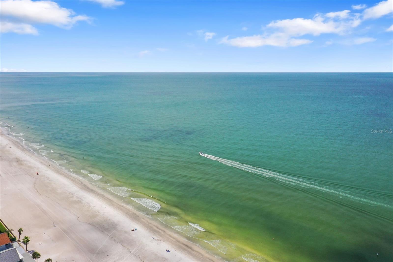 Image 38 of 58 For 18304 Gulf Boulevard 217