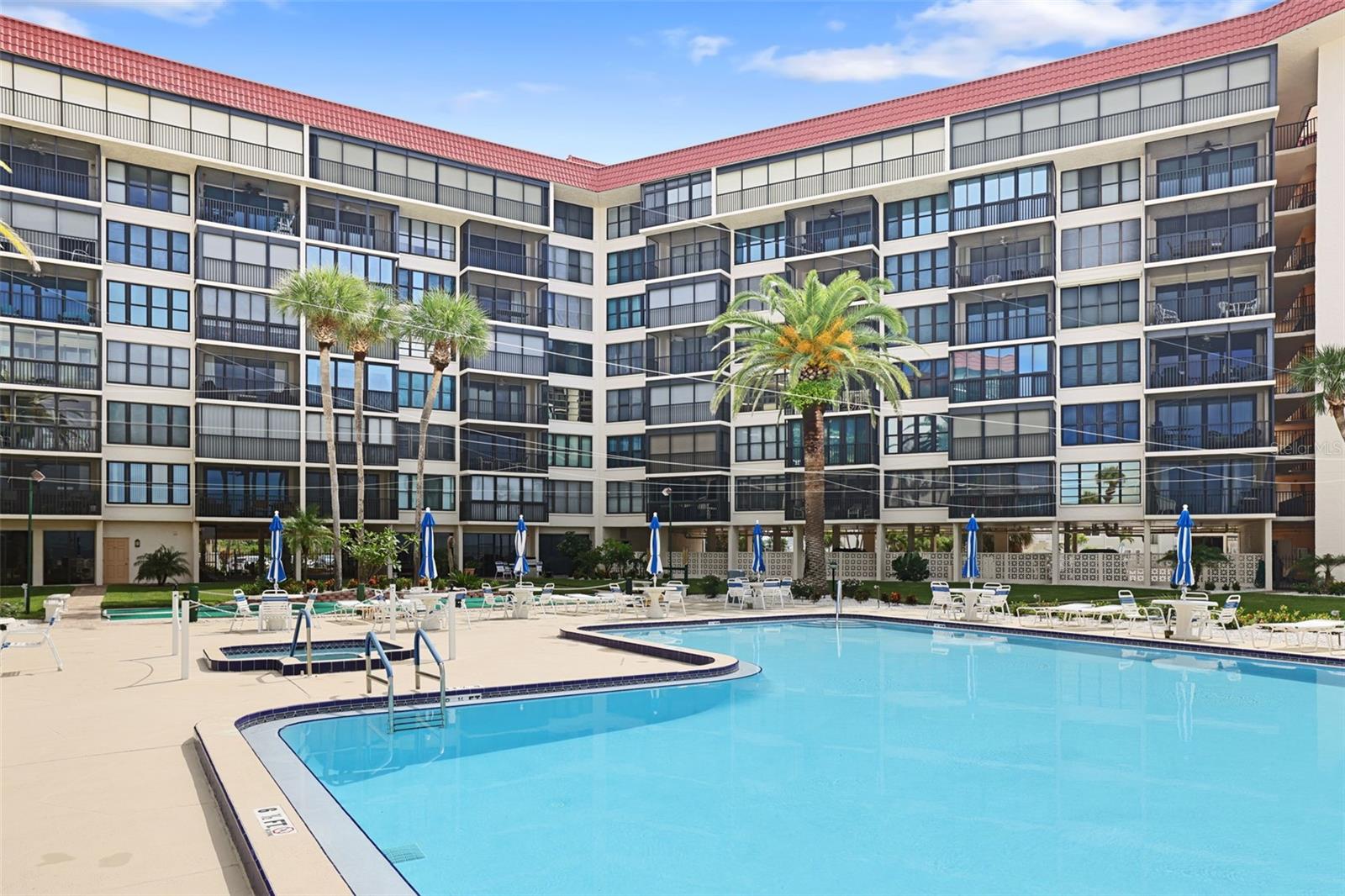 Image 48 of 58 For 18304 Gulf Boulevard 217