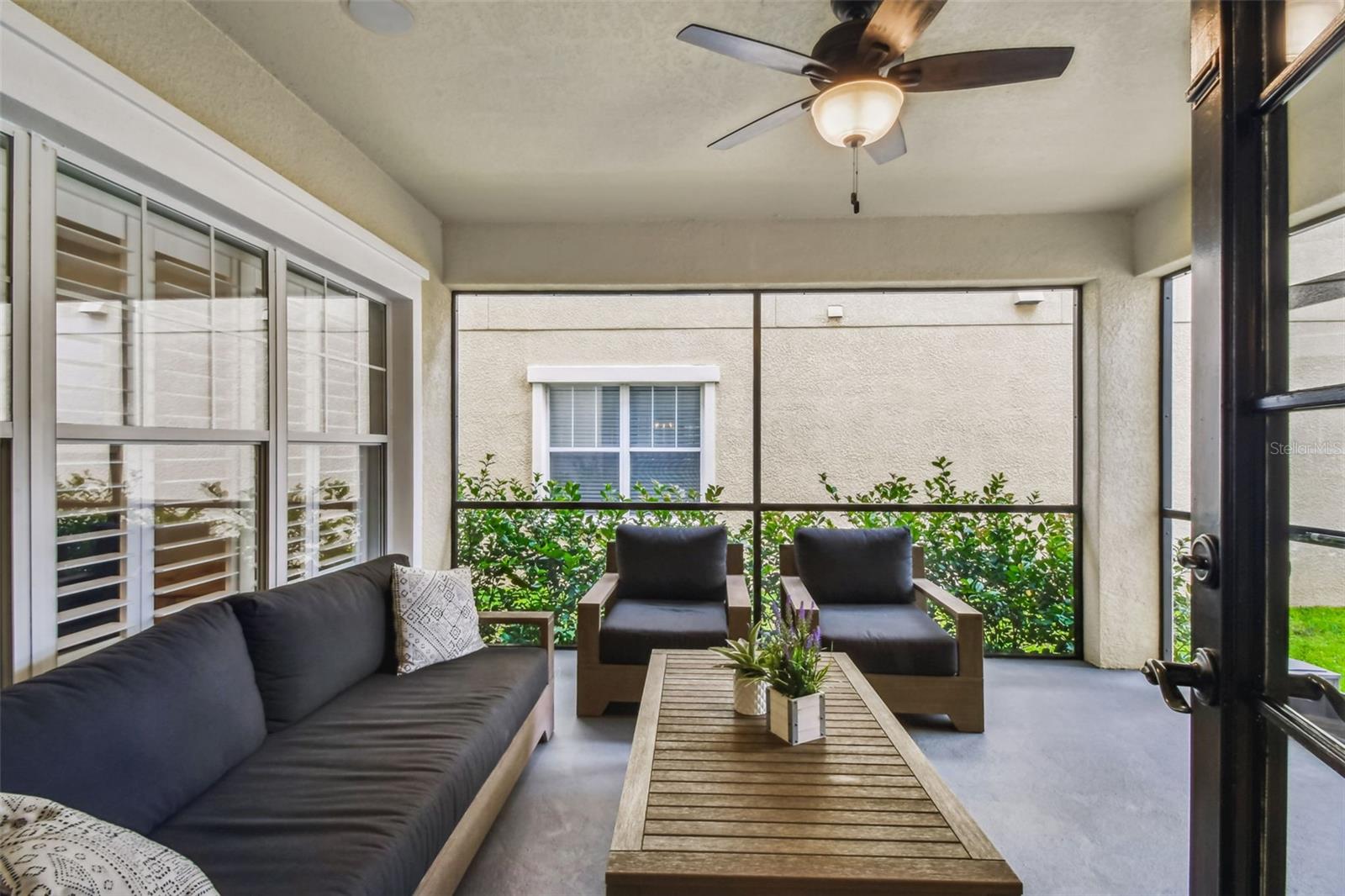 Image 33 of 89 For 5907 Beaconpark Street