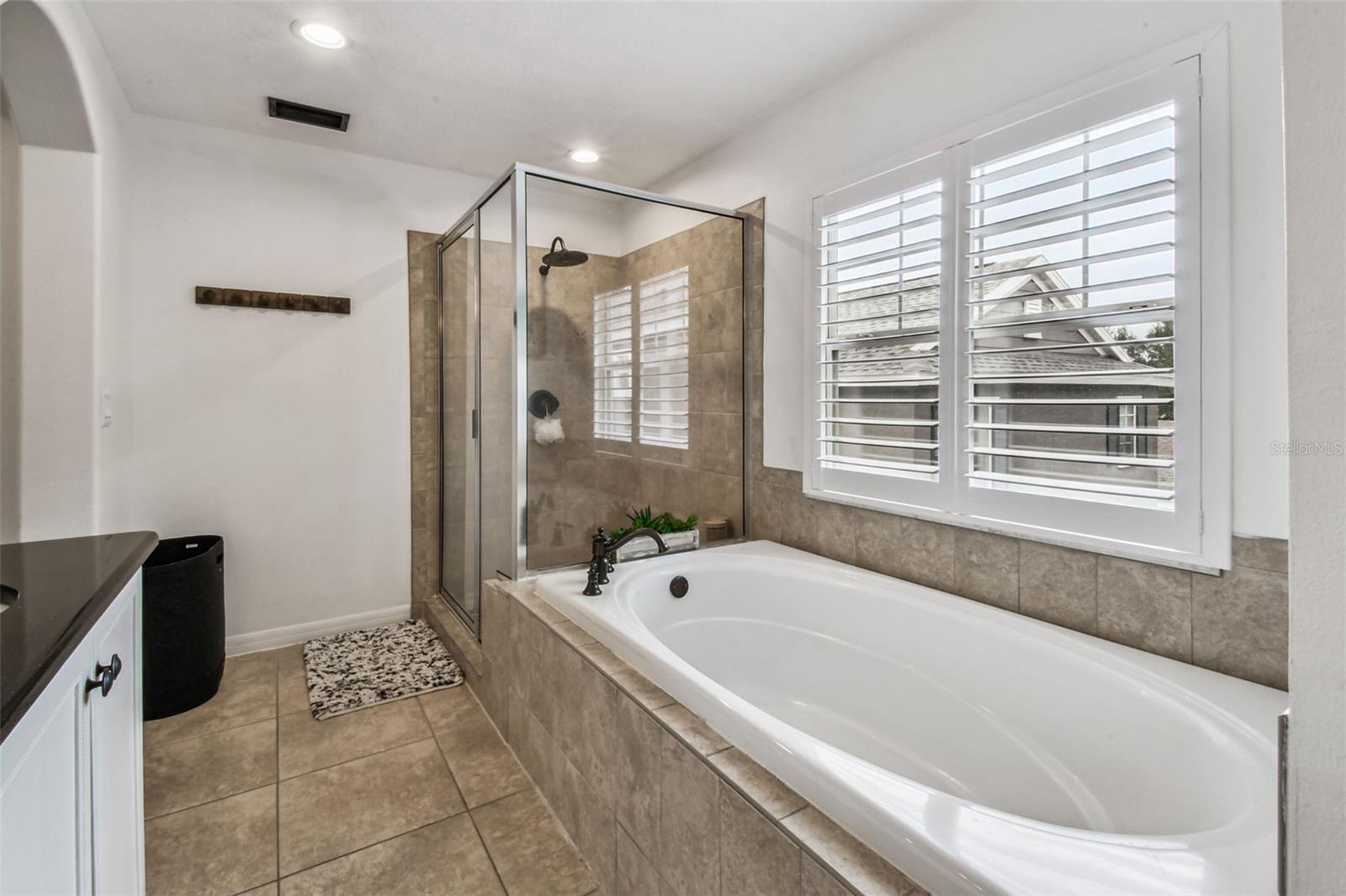 Image 60 of 89 For 5907 Beaconpark Street