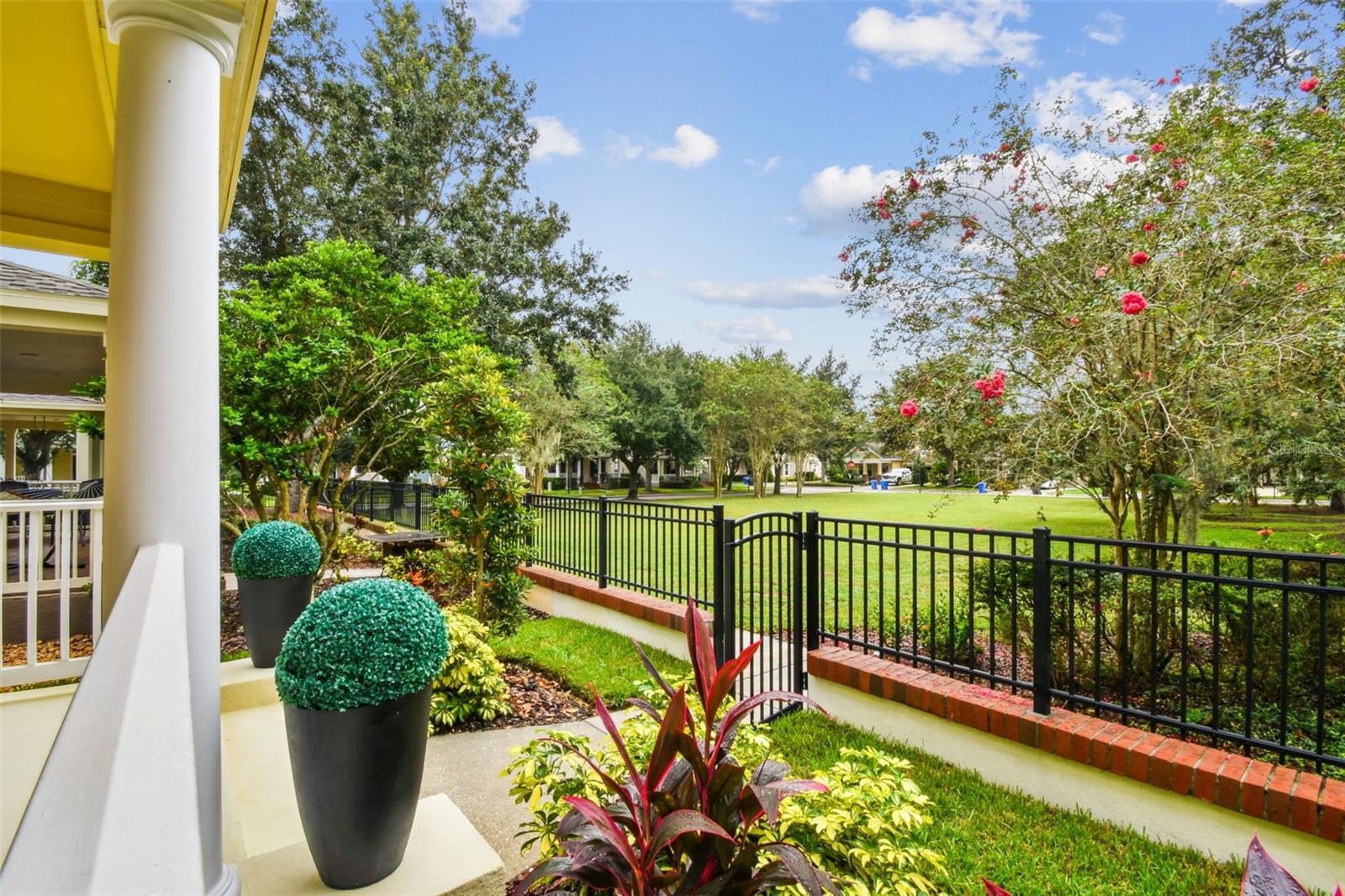 Image 7 of 89 For 5907 Beaconpark Street