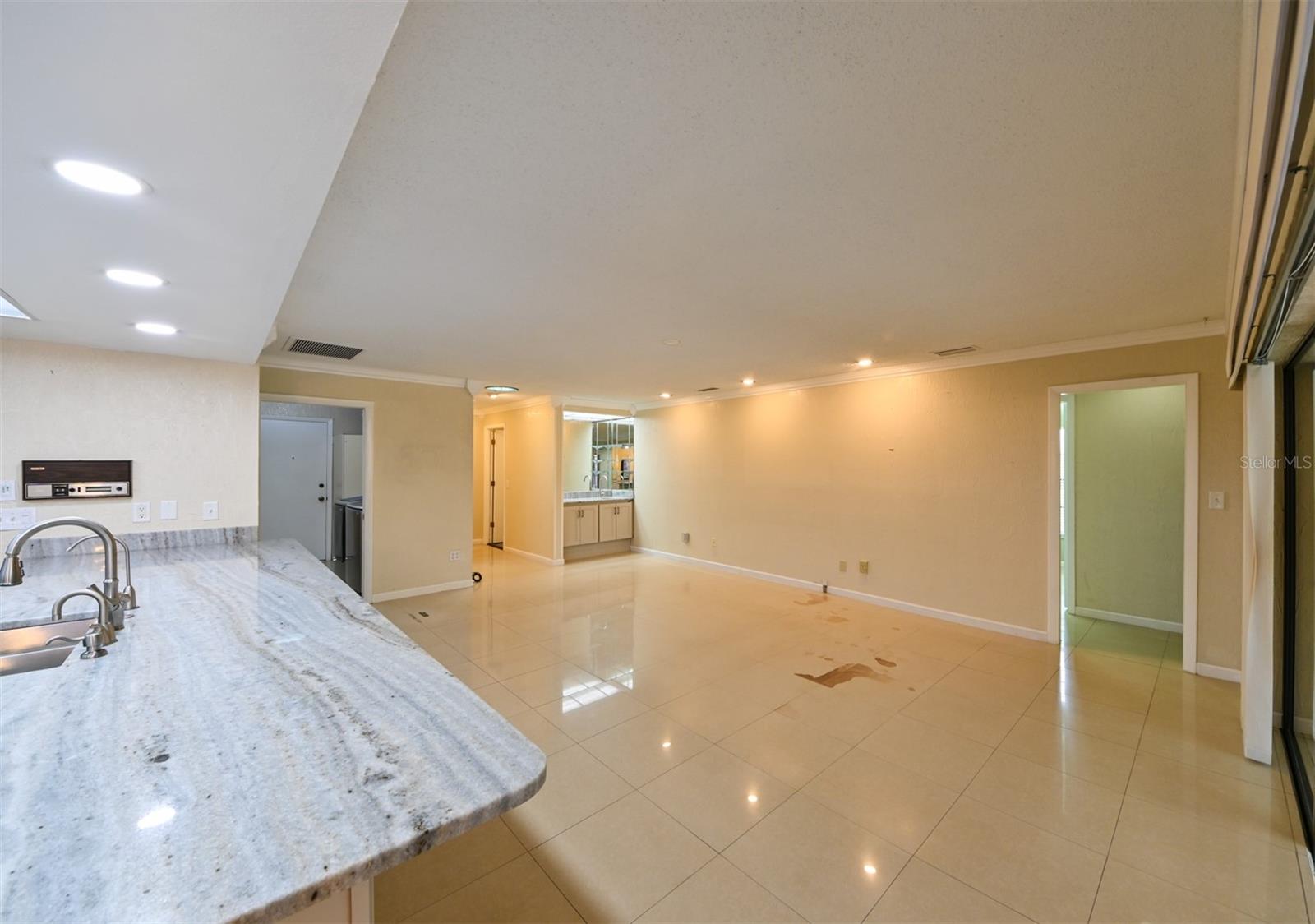 Image 12 of 48 For 13907 Wellesford Way
