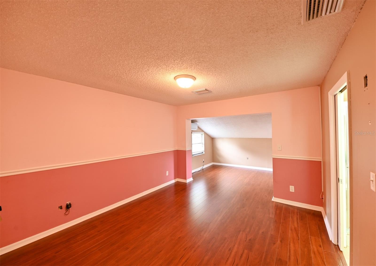 Image 25 of 48 For 13907 Wellesford Way