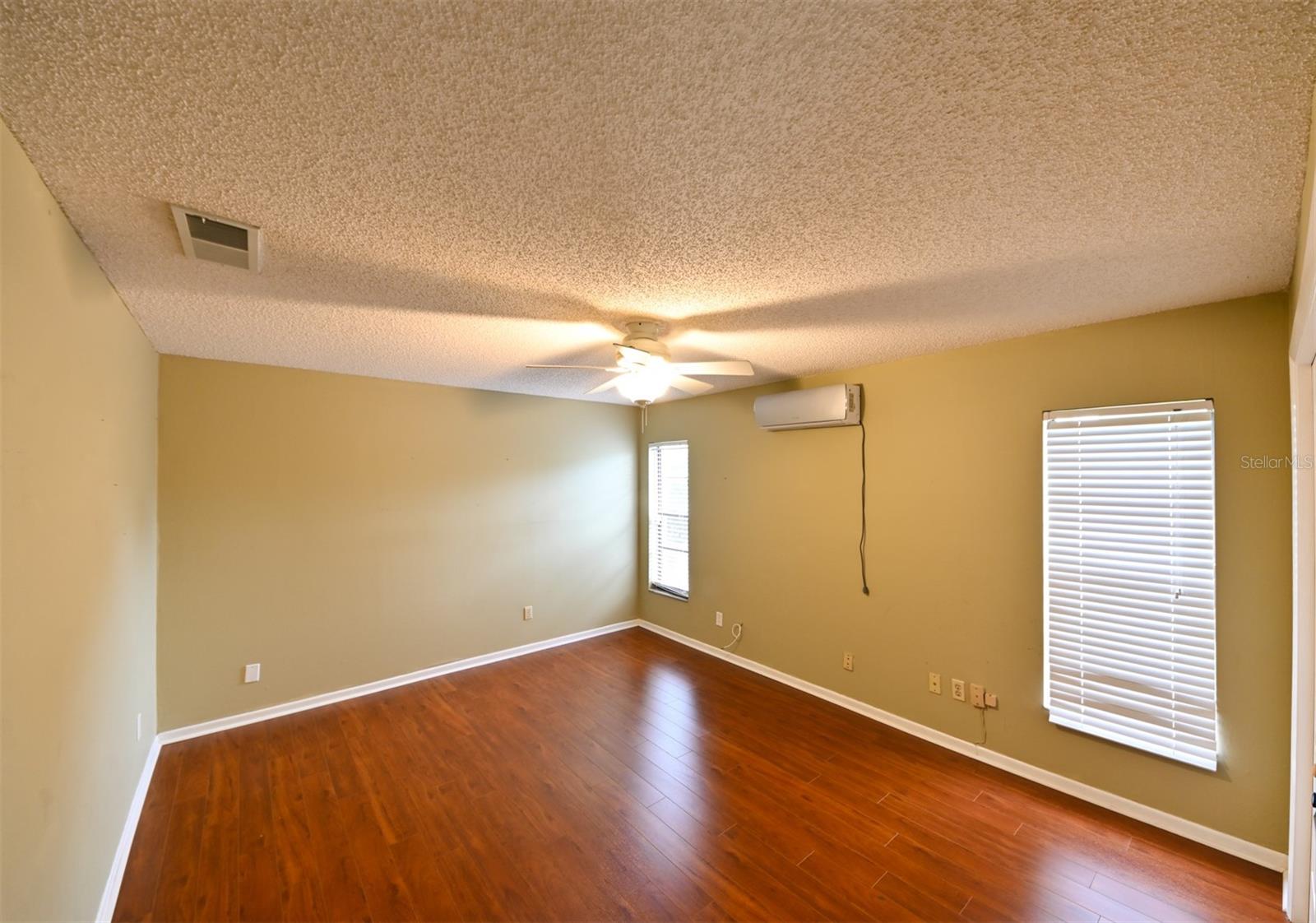 Image 29 of 48 For 13907 Wellesford Way