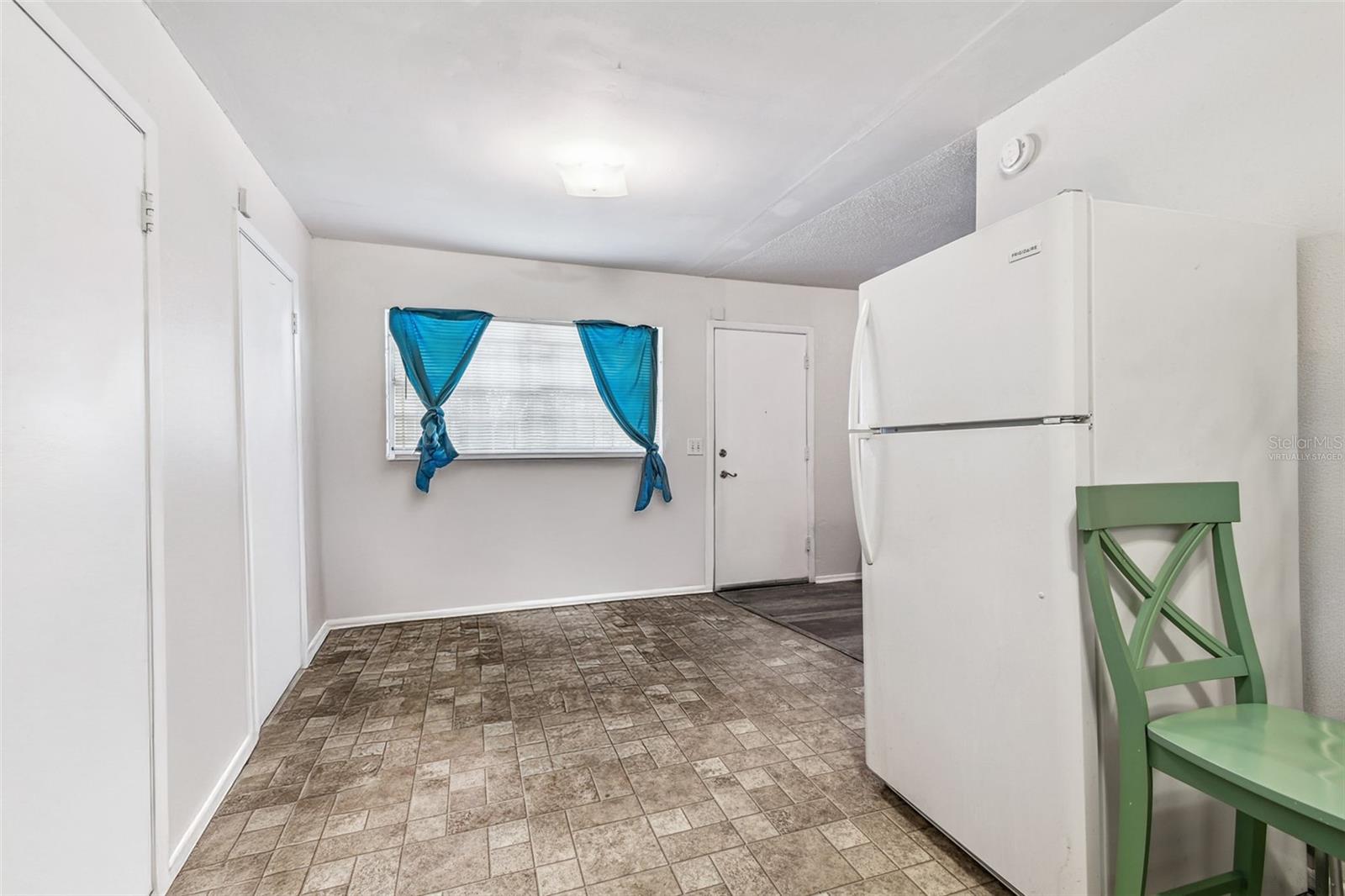 Image 11 of 16 For 2711 25th Avenue