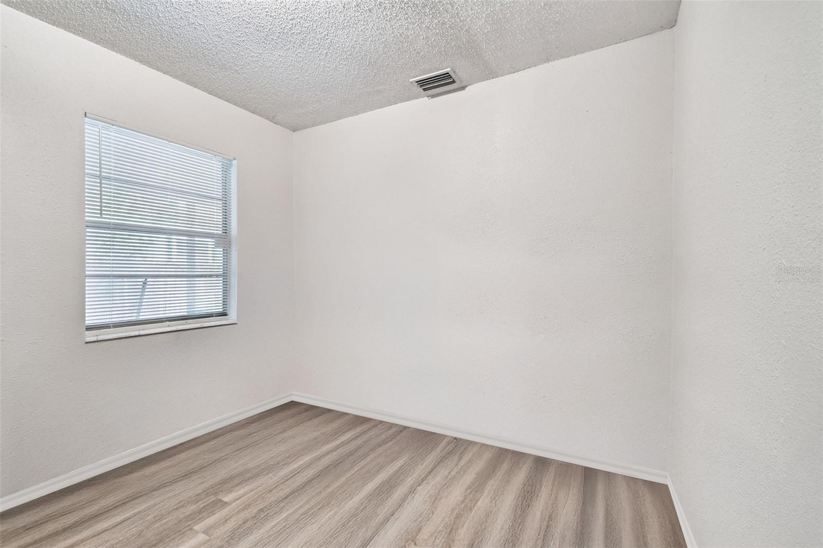 Image 6 of 16 For 2711 25th Avenue
