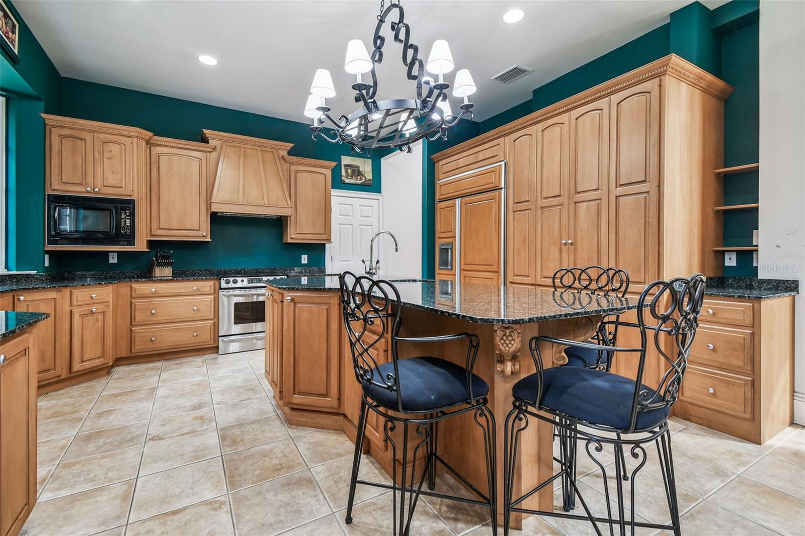 Image 22 of 71 For 2906 Pemberton Creek Drive