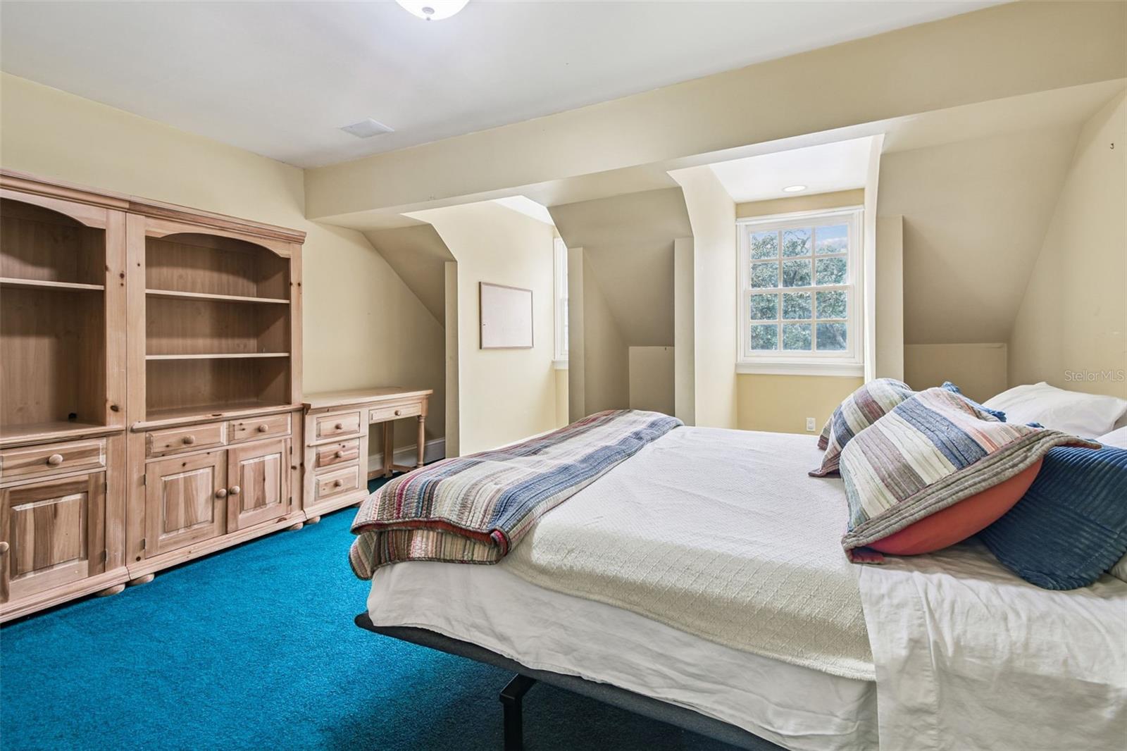 Image 41 of 71 For 2906 Pemberton Creek Drive