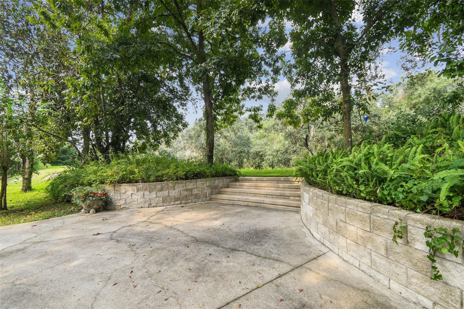 Image 5 of 71 For 2906 Pemberton Creek Drive