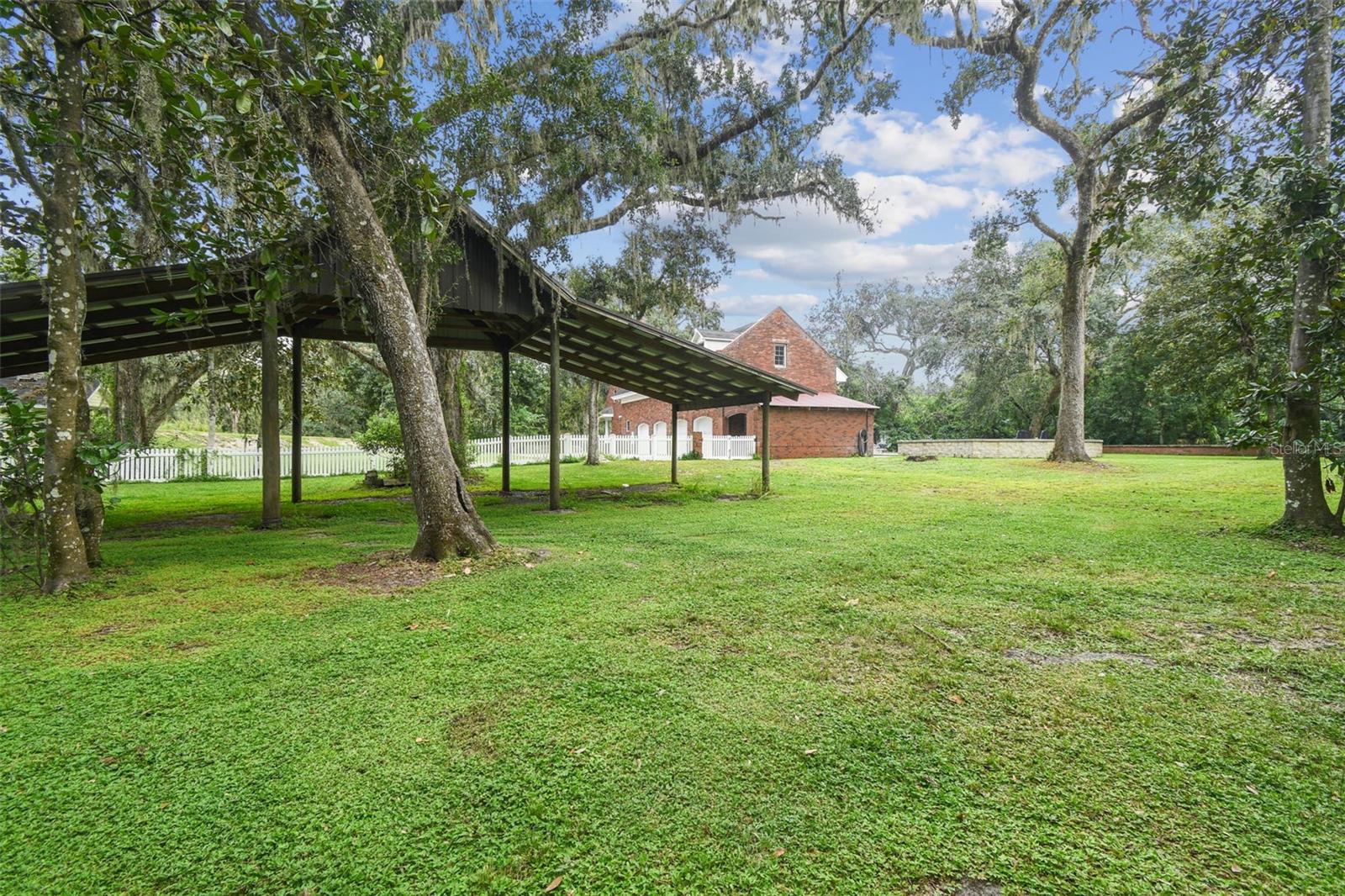 Image 63 of 71 For 2906 Pemberton Creek Drive