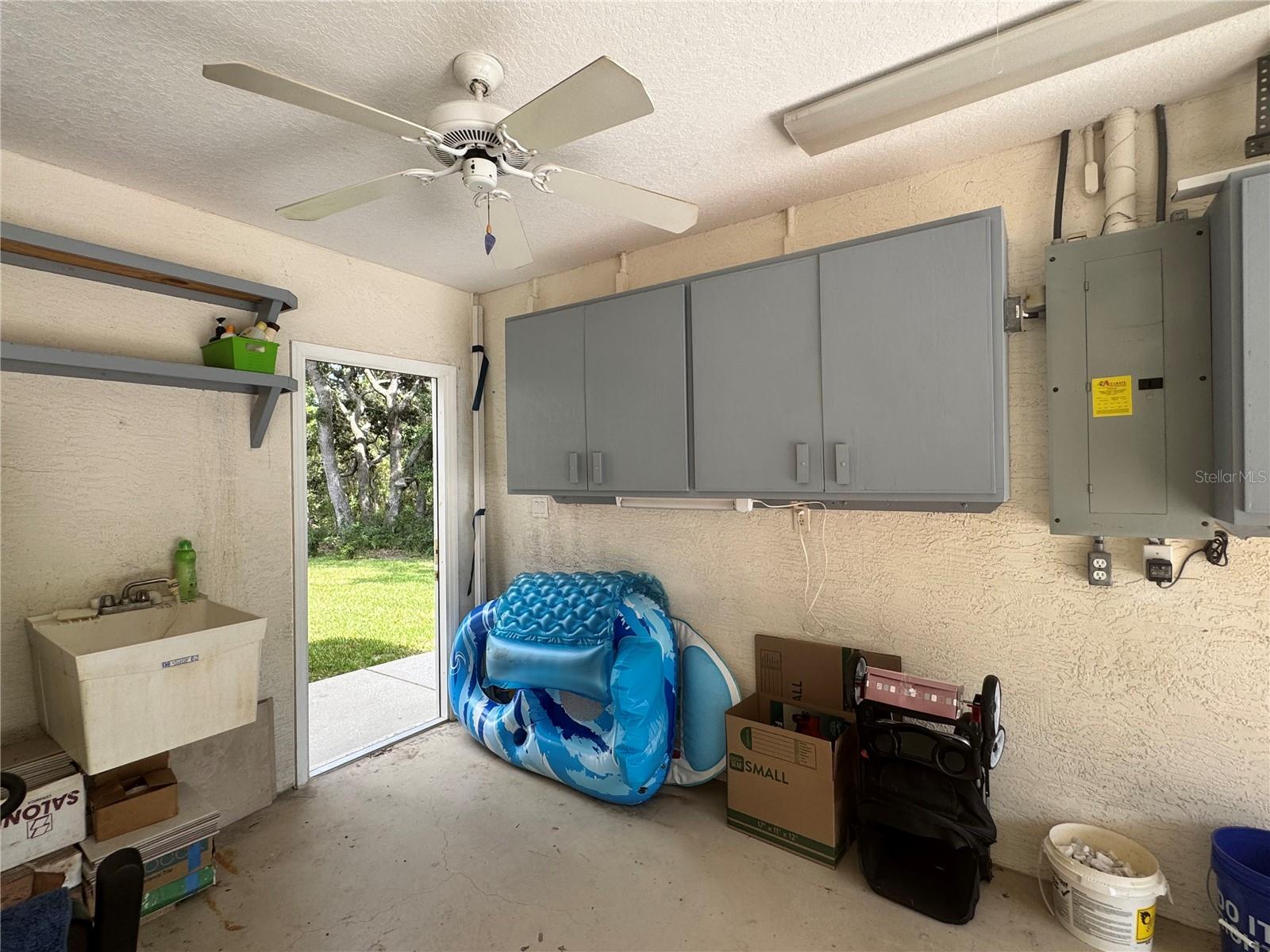 Listing photo id 64 for 10 Euphorbia Court