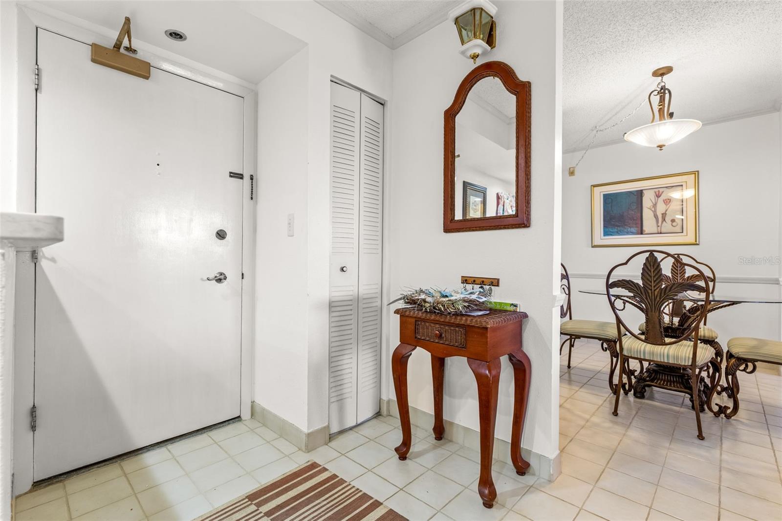 Image 11 of 45 For 1 Key Capri  104e