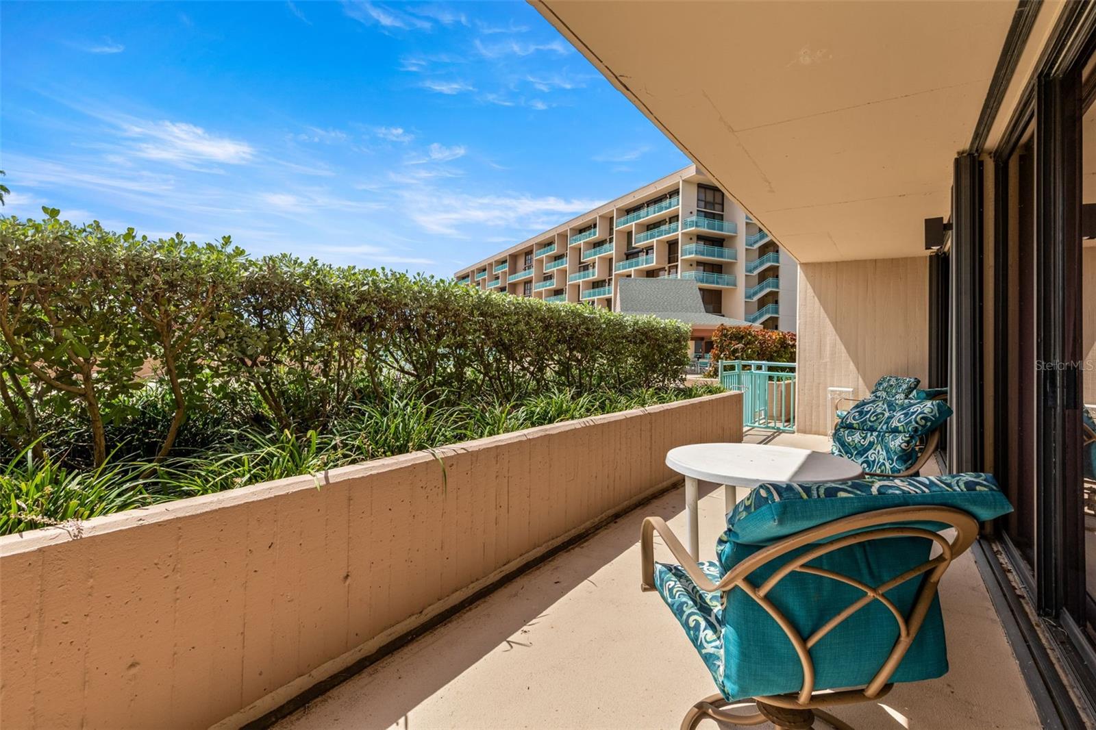 Image 30 of 45 For 1 Key Capri  104e