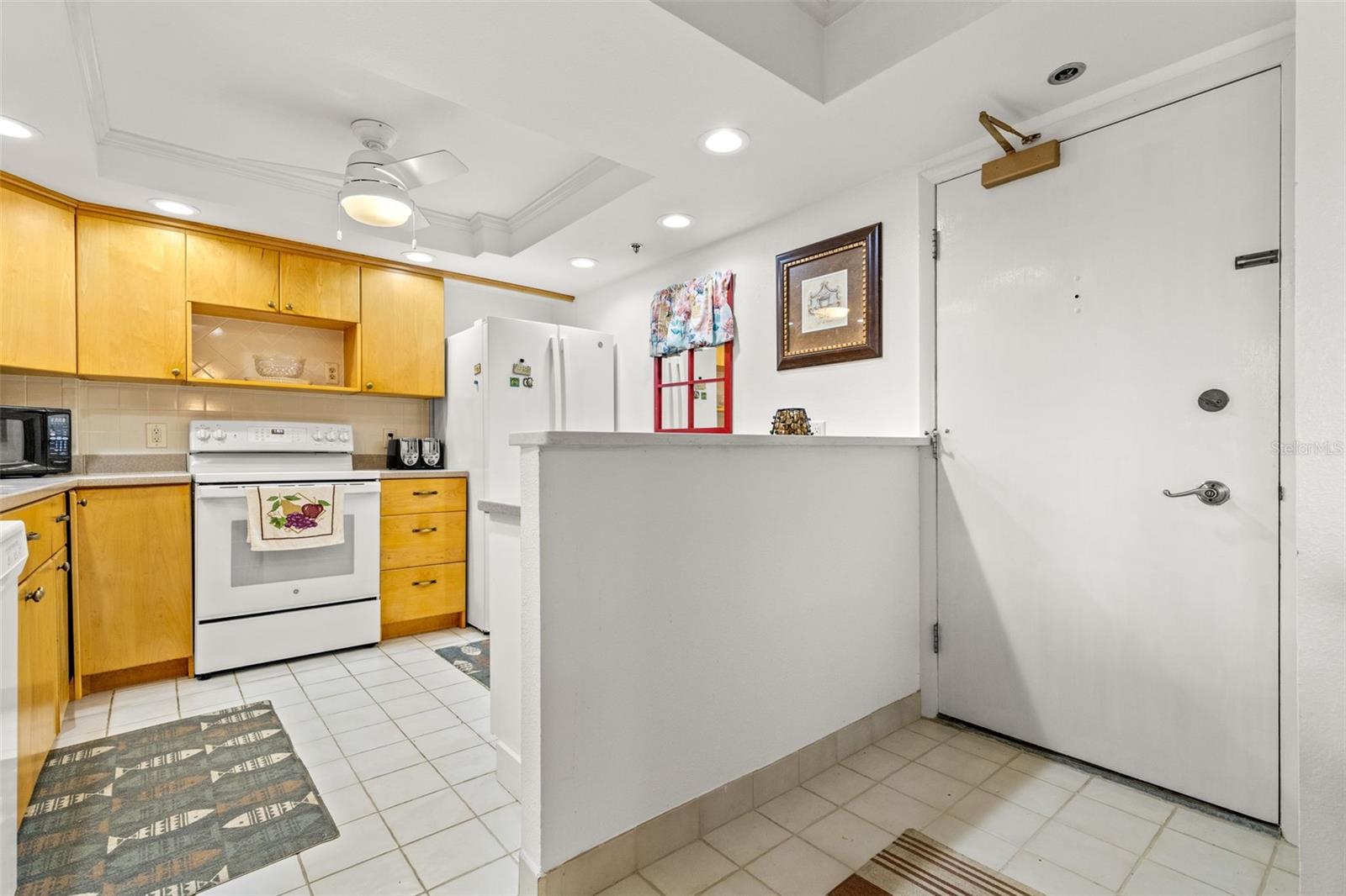 Image 5 of 45 For 1 Key Capri  104e