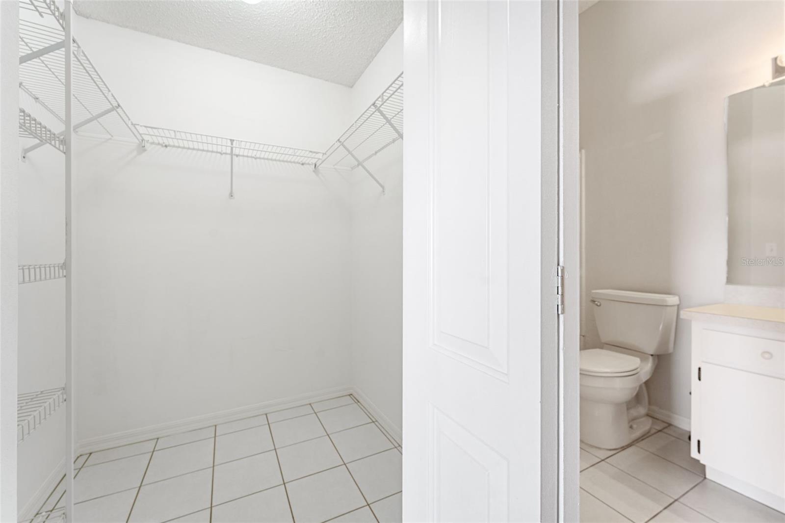 Image 17 of 43 For 2531 New Haven Circle