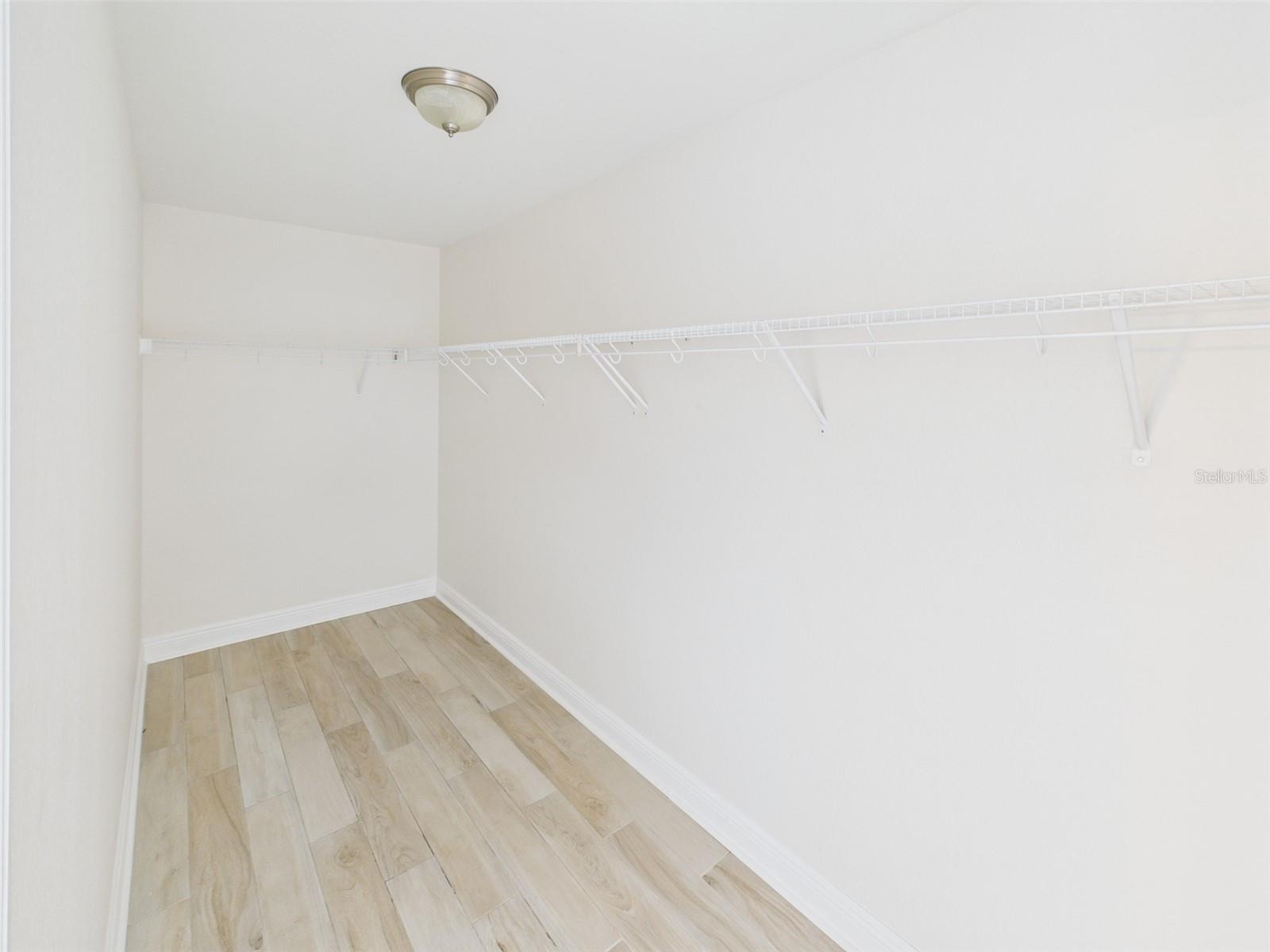 Listing photo id 13 for 14211 Edinburgh Moor Drive