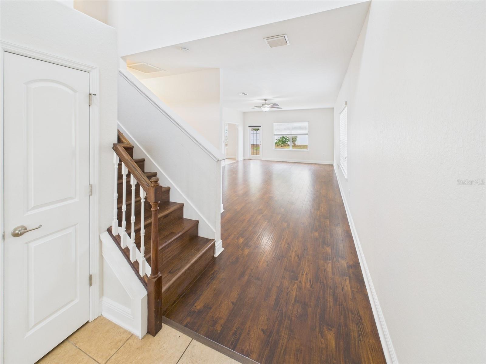 Listing photo id 1 for 14211 Edinburgh Moor Drive