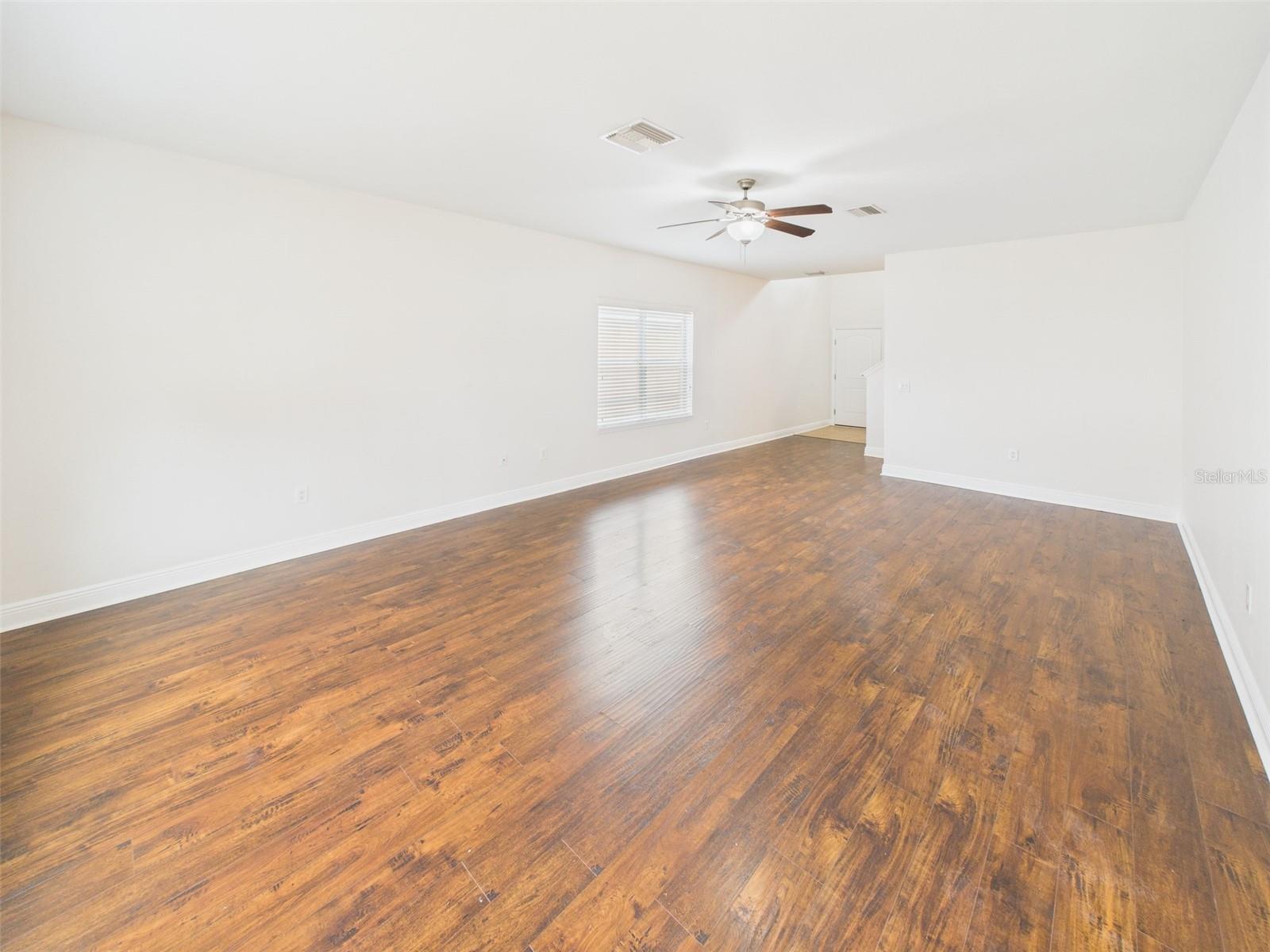 Listing photo id 2 for 14211 Edinburgh Moor Drive