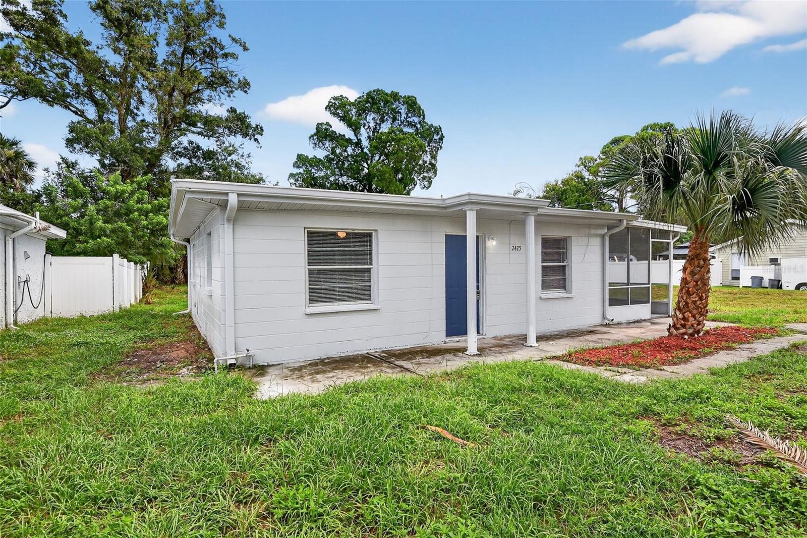 Image 2 of 24 For 2425 Anastasia Drive