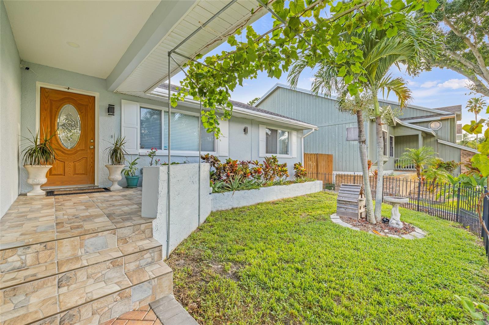 Image 4 of 49 For 417 Manor Boulevard