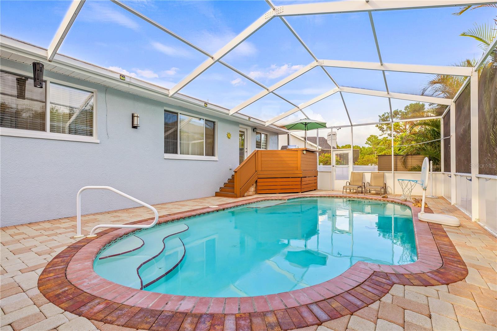 Image 41 of 49 For 417 Manor Boulevard