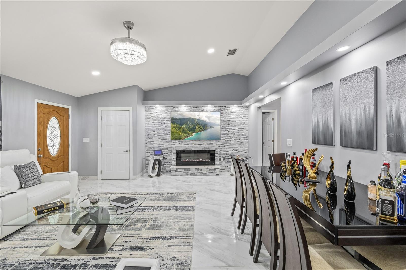 Image 9 of 49 For 417 Manor Boulevard