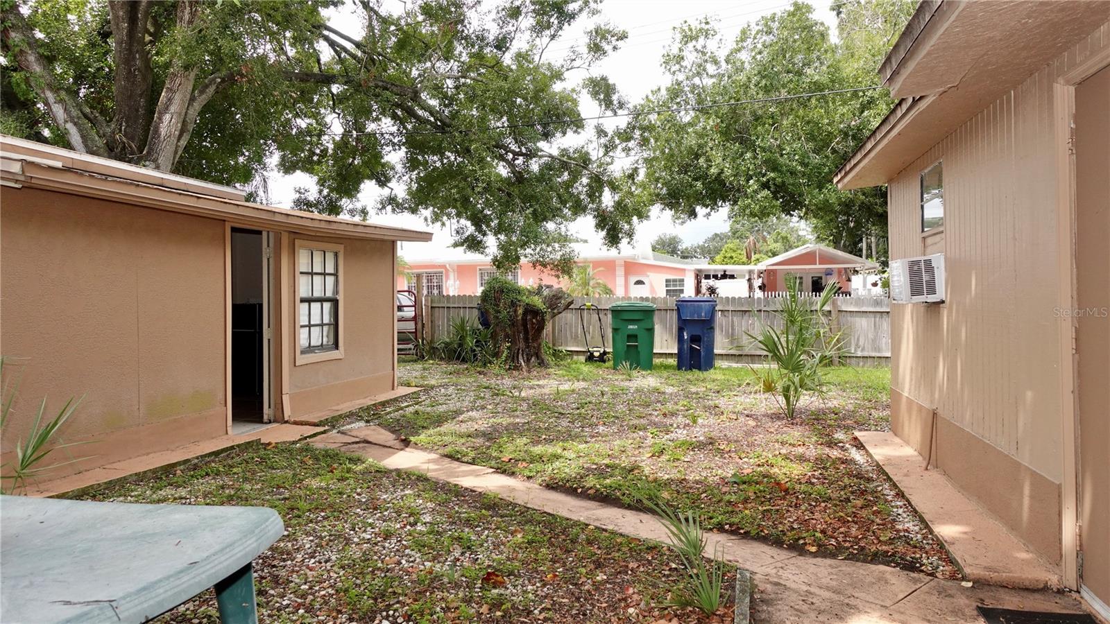 Image 20 of 21 For 2615 Comanche Avenue