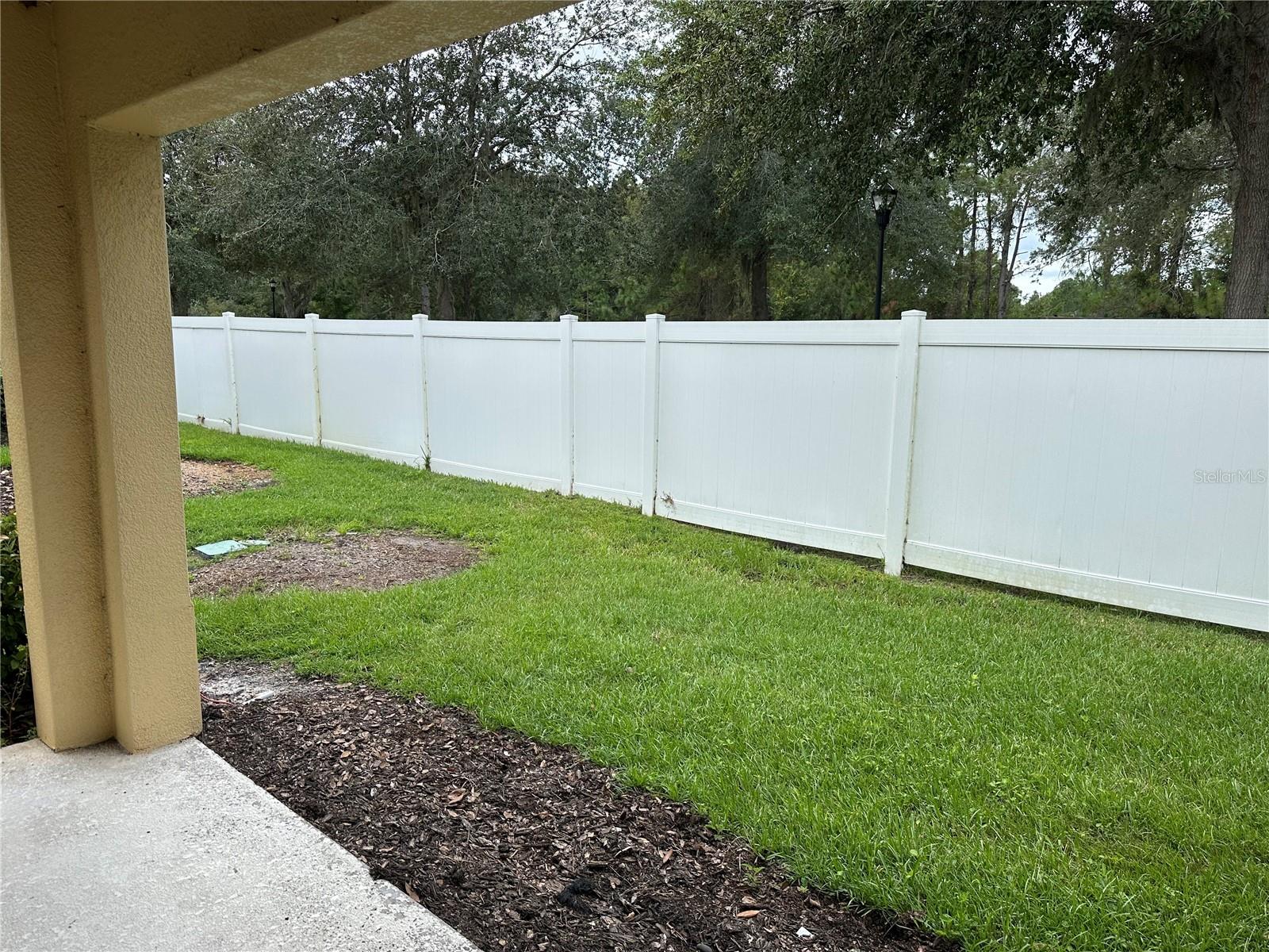 Listing photo id 21 for 20474 Needletree Drive 20474