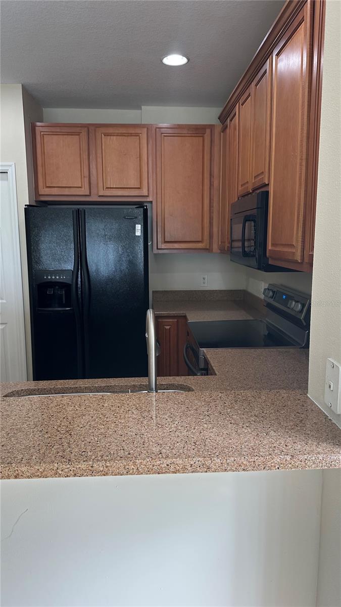 Listing photo id 1 for 20474 Needletree Drive 20474