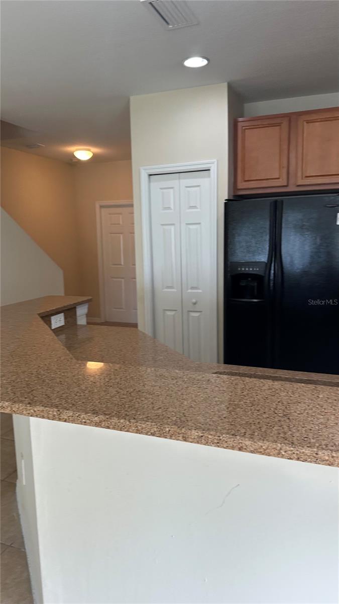 Listing photo id 6 for 20474 Needletree Drive 20474