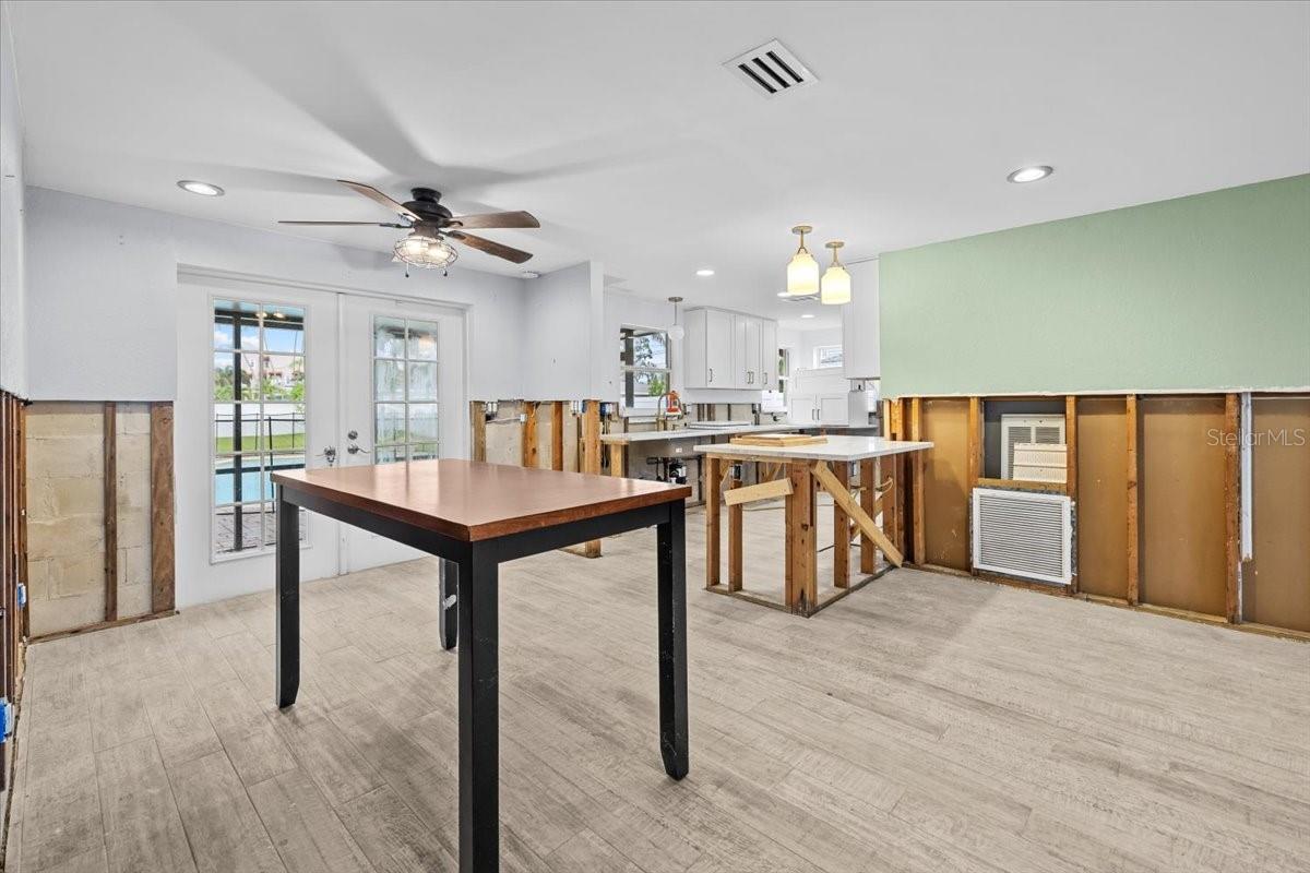 Image 13 of 30 For 5801 Venetian Boulevard Ne