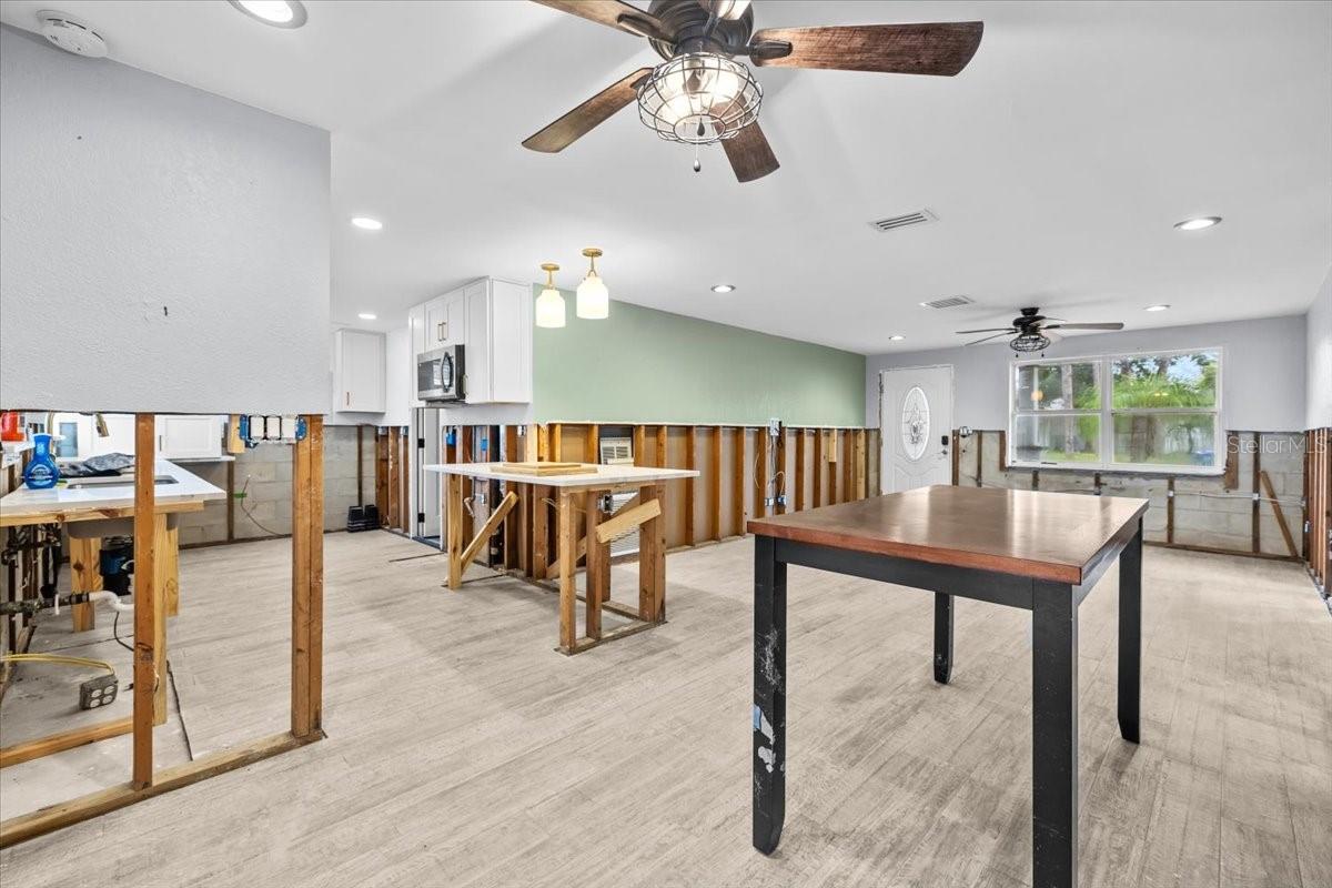 Image 15 of 30 For 5801 Venetian Boulevard Ne