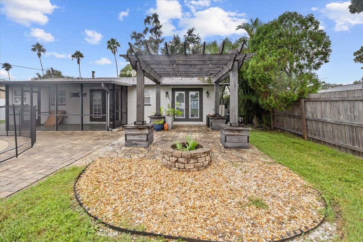 Image 22 of 30 For 5801 Venetian Boulevard Ne