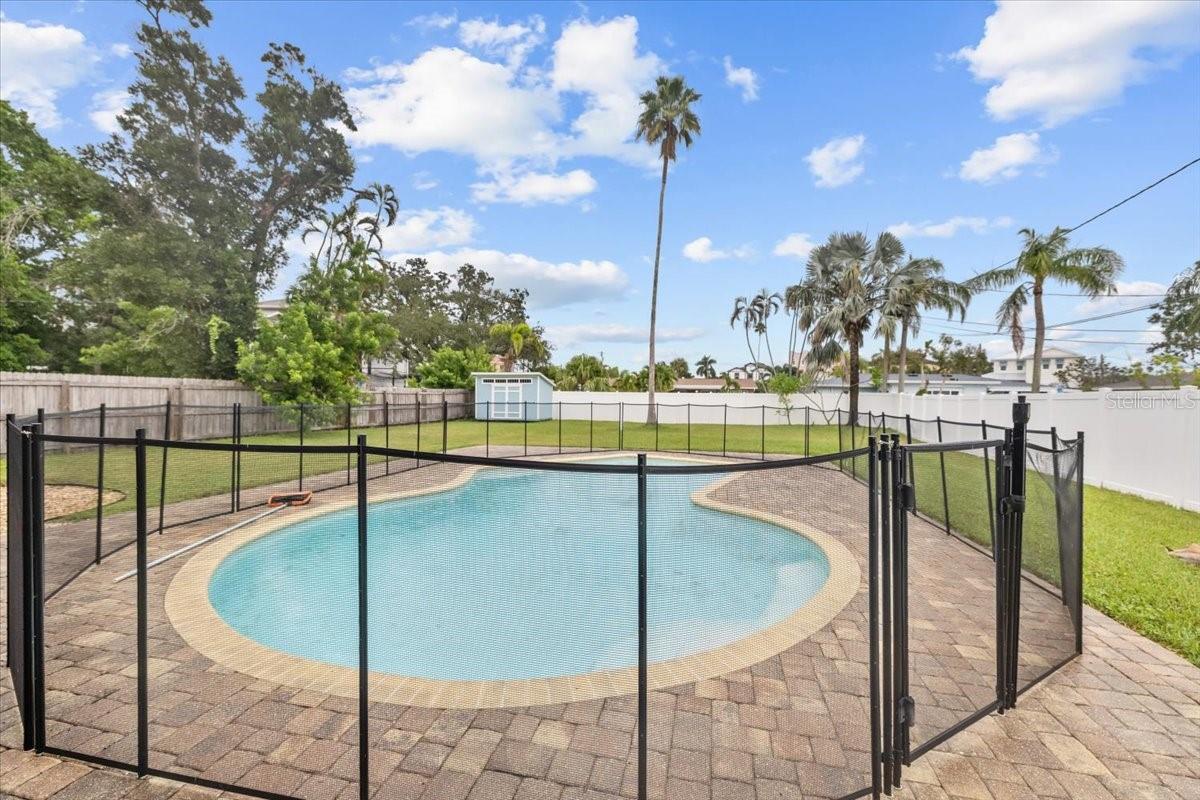 Image 24 of 30 For 5801 Venetian Boulevard Ne