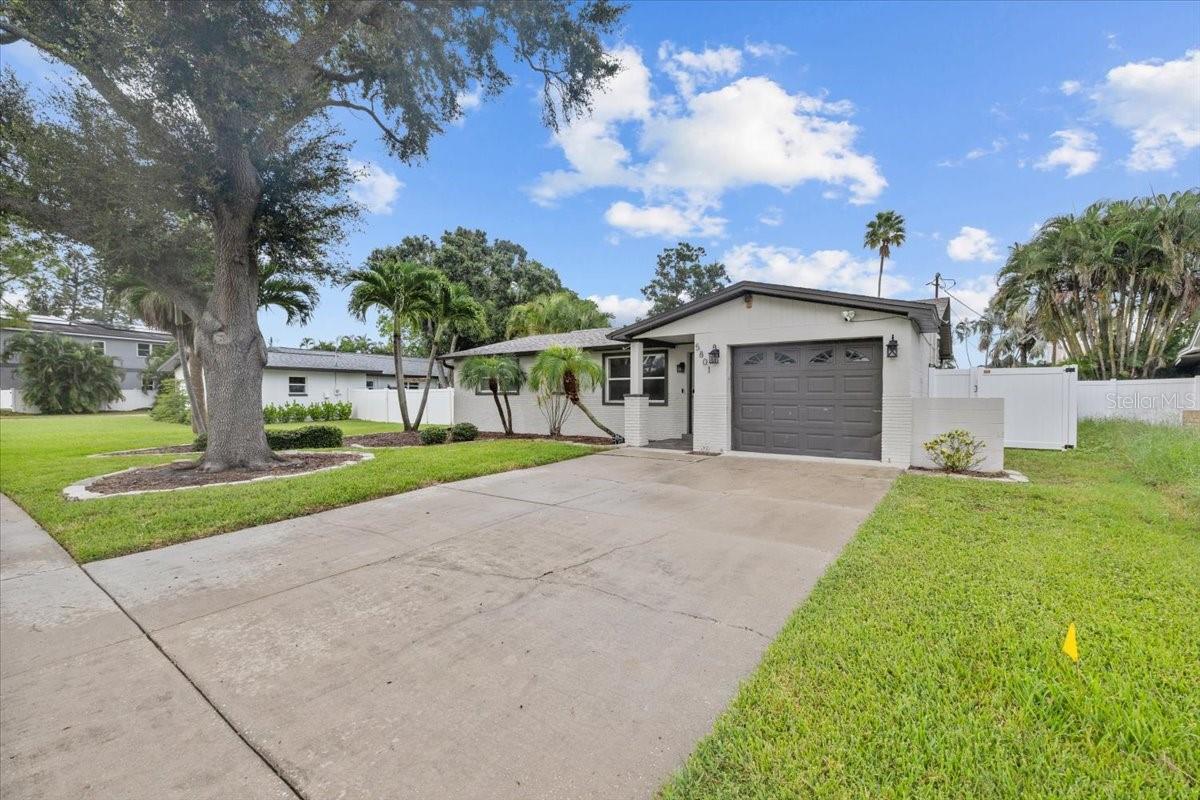 Image 30 of 30 For 5801 Venetian Boulevard Ne