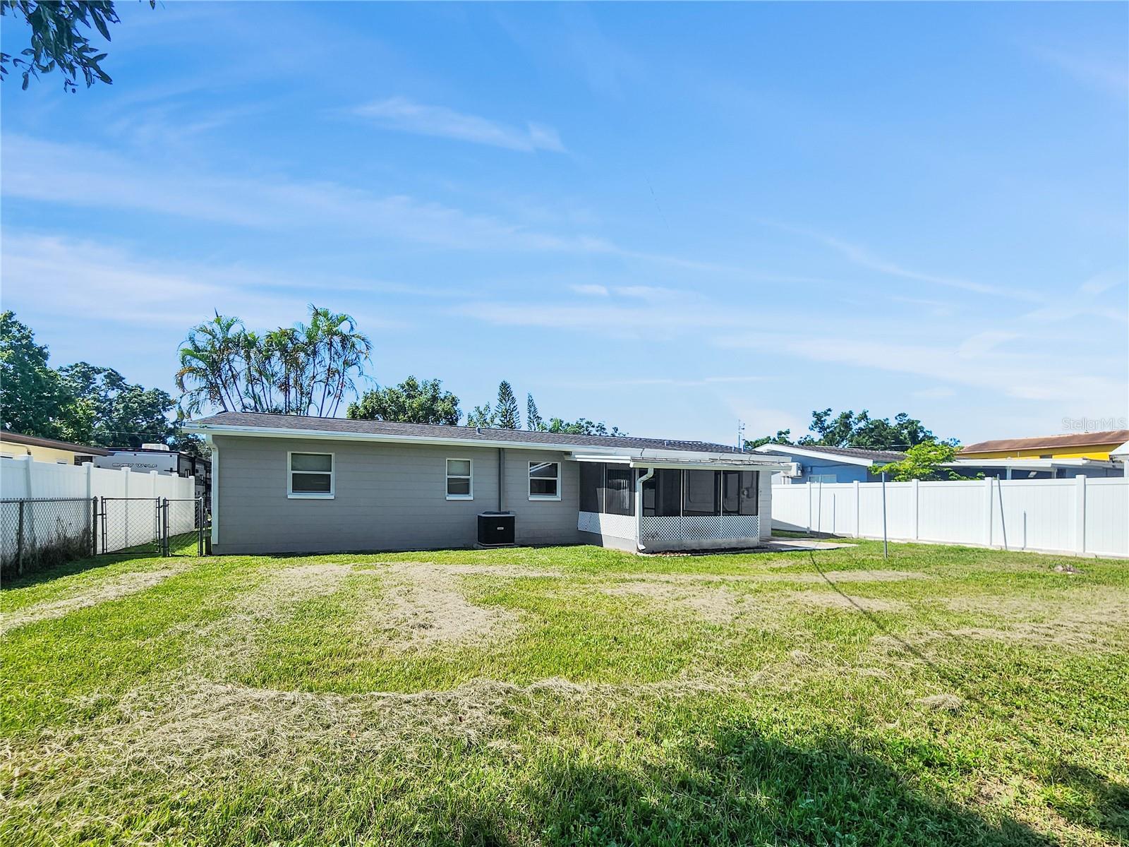 Image 15 of 16 For 5773 56th Terrace N