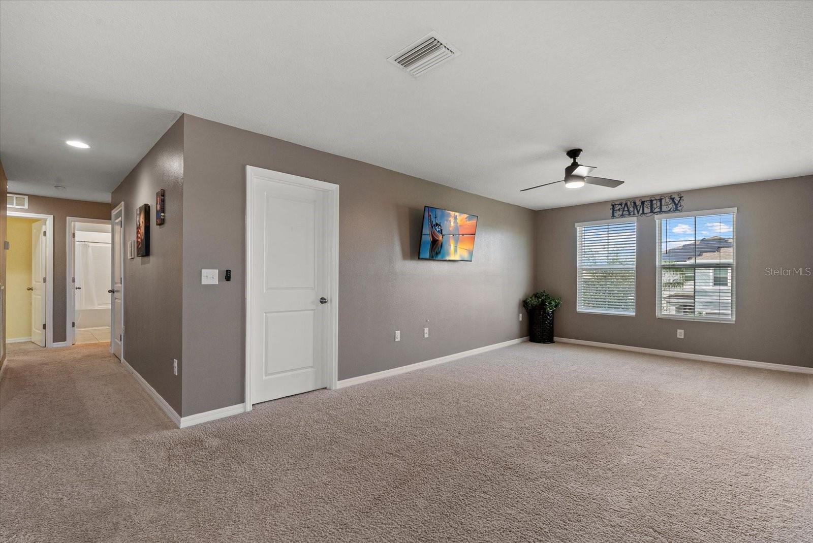 Image 32 of 75 For 5030 Jackel Chase Drive