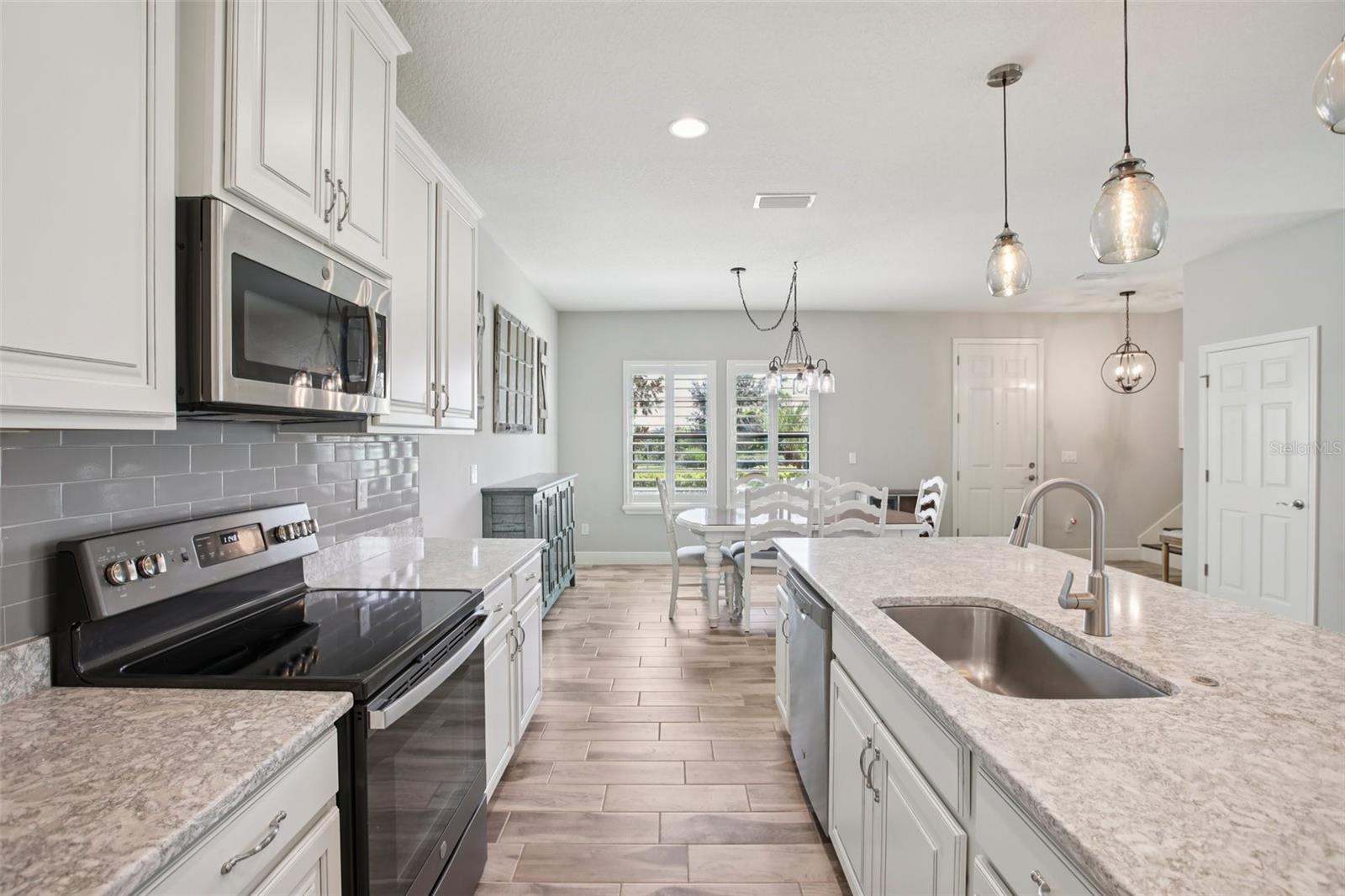 Image 10 of 35 For 12506 Triple Creek Boulevard