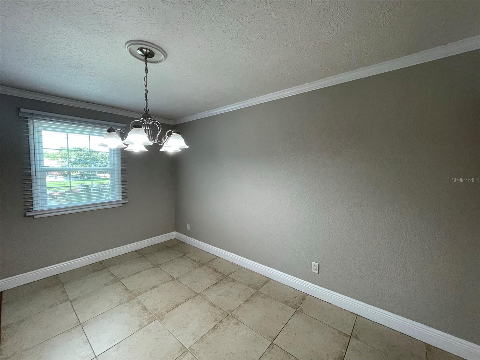 Image 11 of 27 For 13686 Orange Sunset Dr  201