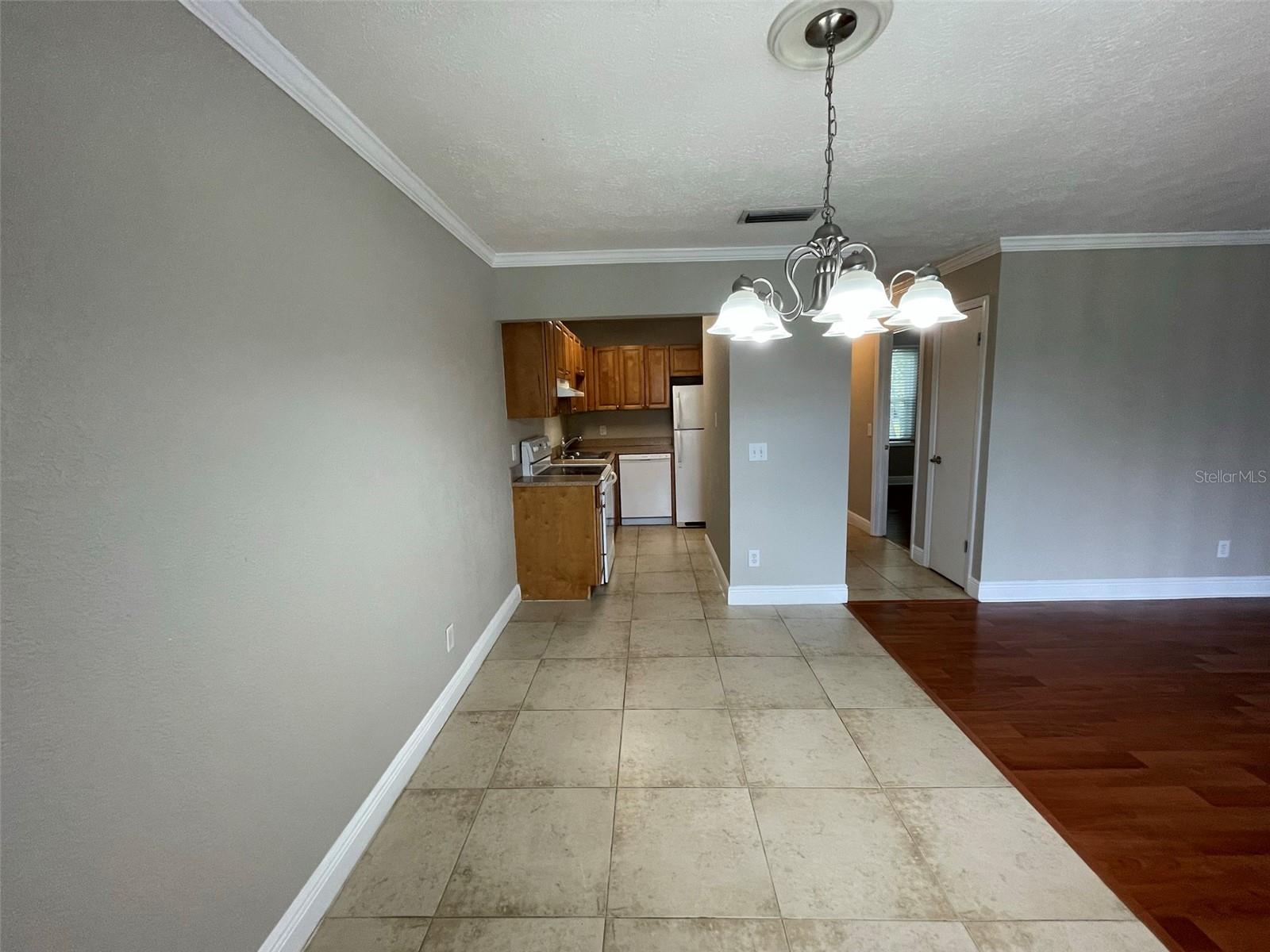 Image 9 of 27 For 13686 Orange Sunset Dr  201