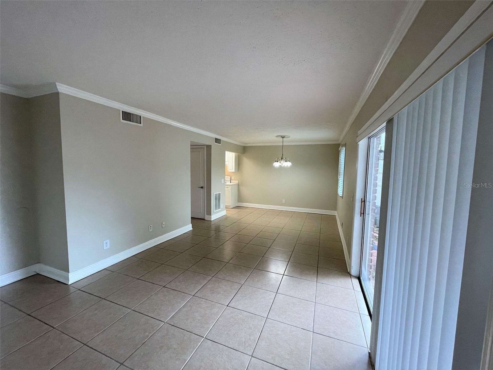 Image 4 of 19 For 13722 Orange Sunset Dr  102