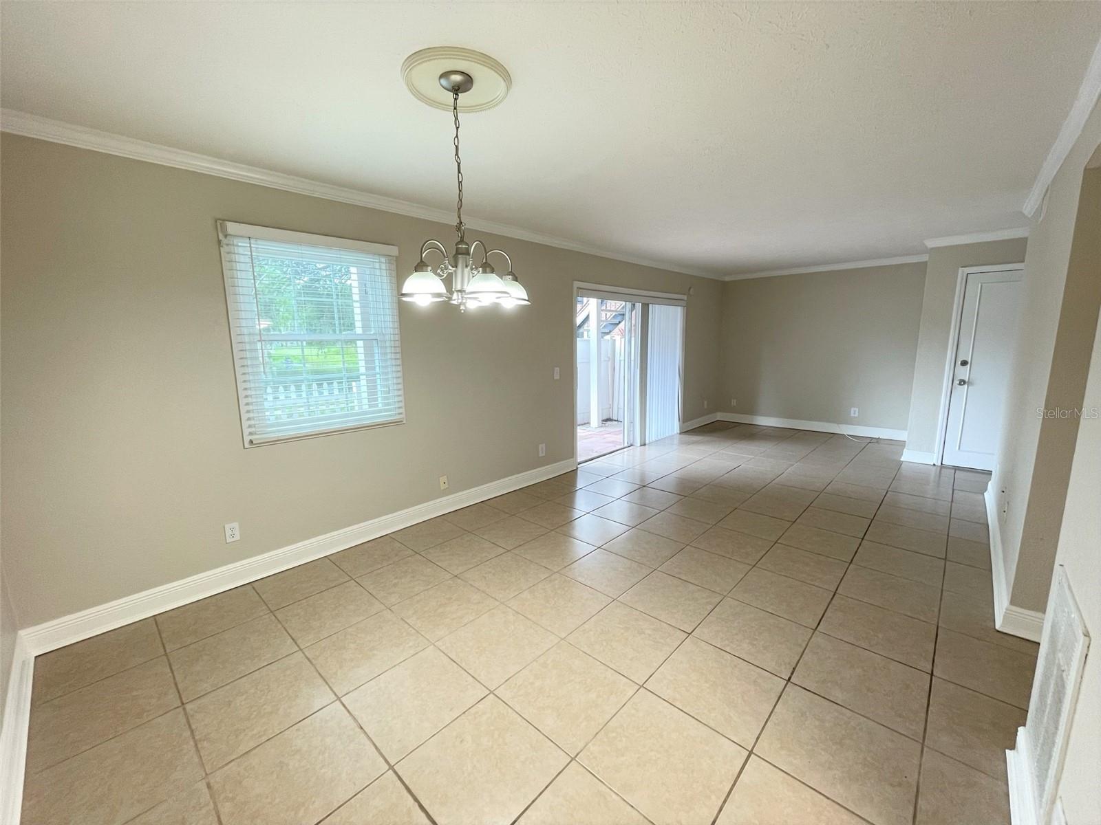 Image 6 of 19 For 13722 Orange Sunset Dr  102